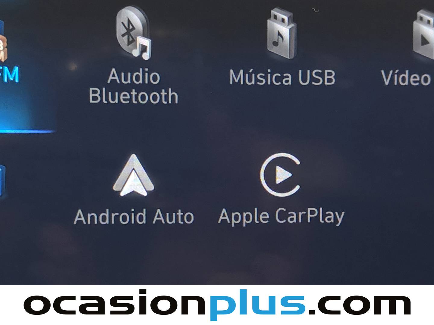 Equipamiento del Hyundai Kona Hyundai Kona 1.6 GDI HEV Tecno Red DCT (141 CV)