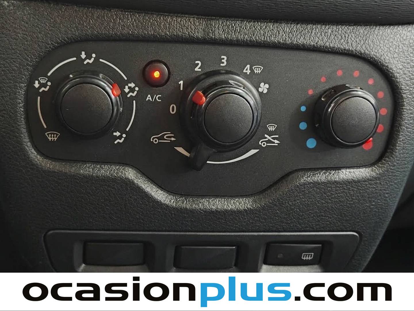 Extras y acabados del Dacia Dokker Dacia Dokker Van Essential Blue dCi (95 CV)
