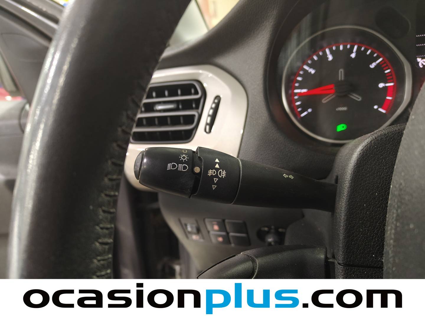 Foto Citroën C-Elysée Citroen C-Elysee PureTech 82 Shine (82 CV)