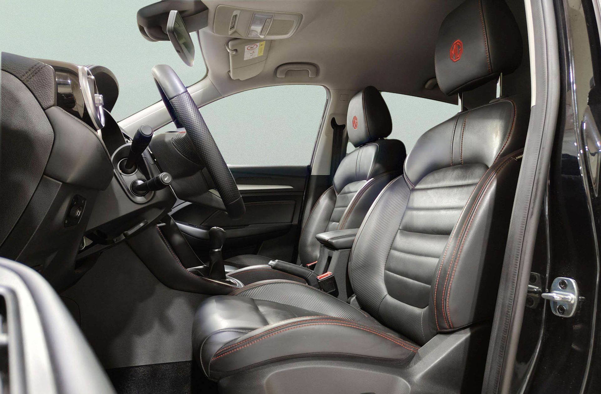 MG ZS 1.5 Luxury - foto 12
