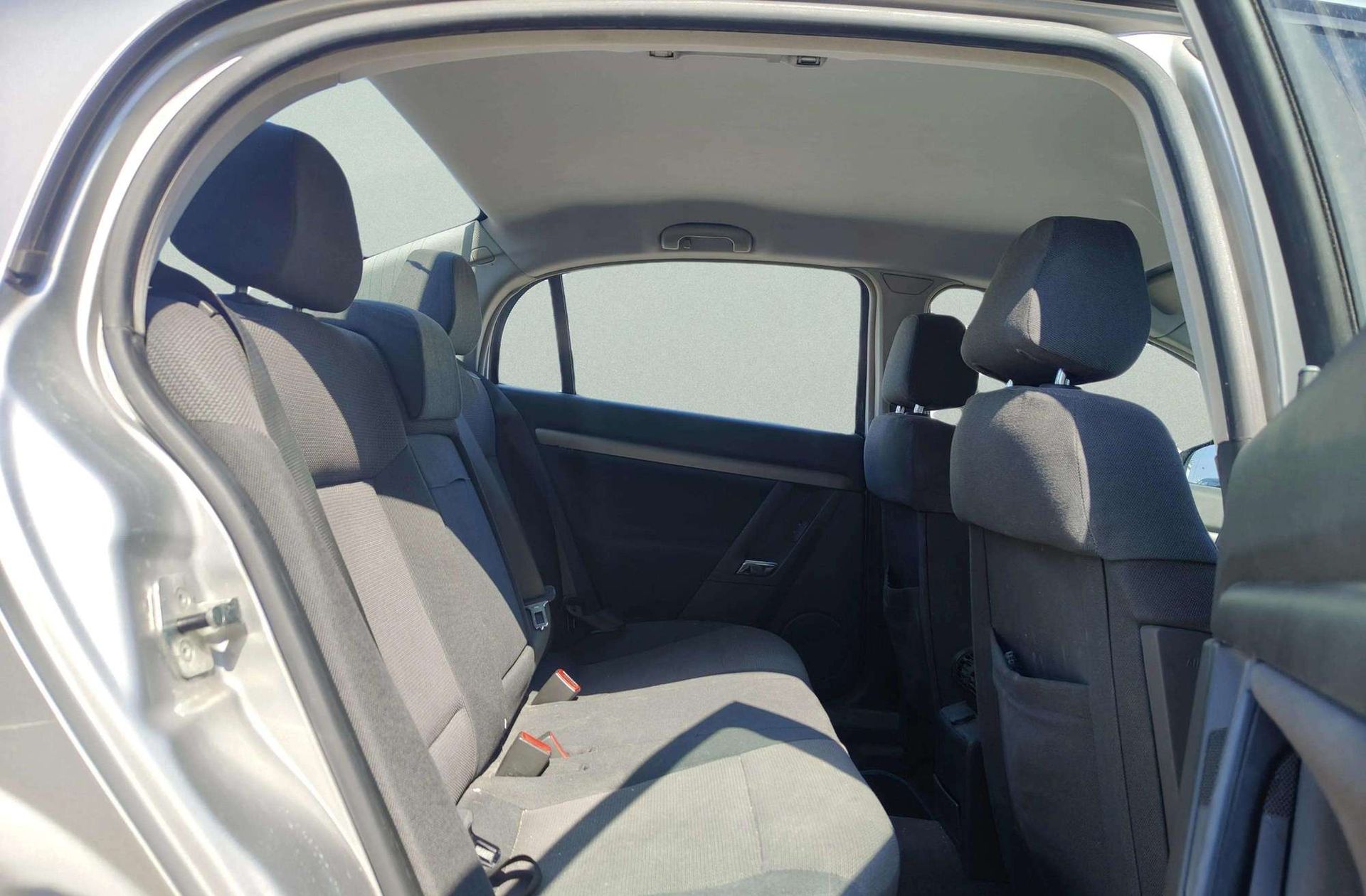 Opel Vectra 1.8 16v Comfort - foto 13