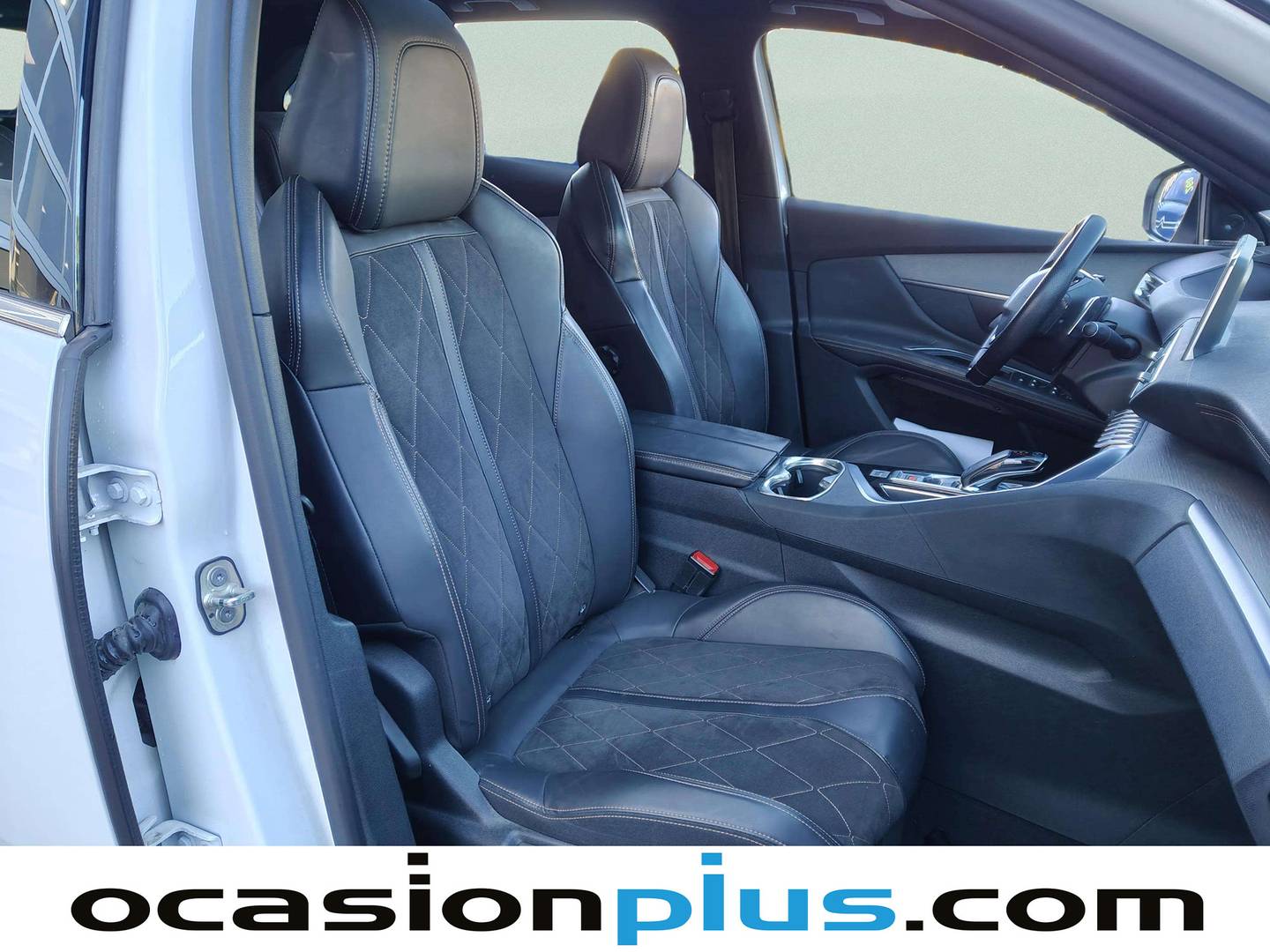 Foto Peugeot 3008 Peugeot 3008 BlueHDi 180 S&S GT EAT8 (180 CV)