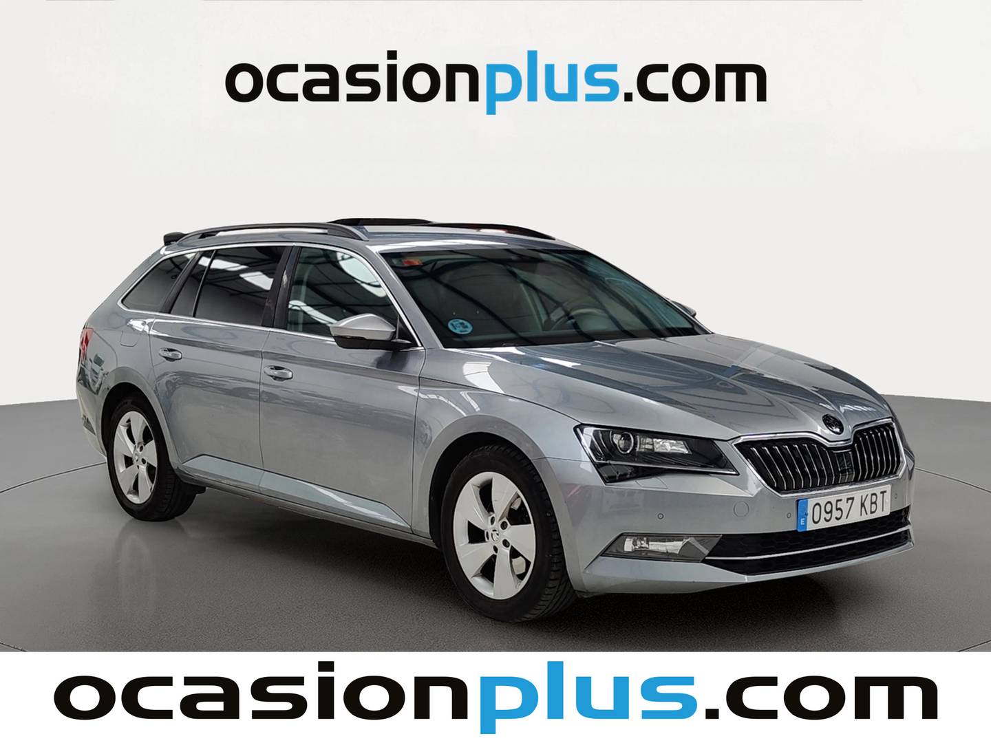 Foto delantera Skoda Superb Skoda Superb Combi 1.6 TDI Ambition DSG (120 CV) derecha