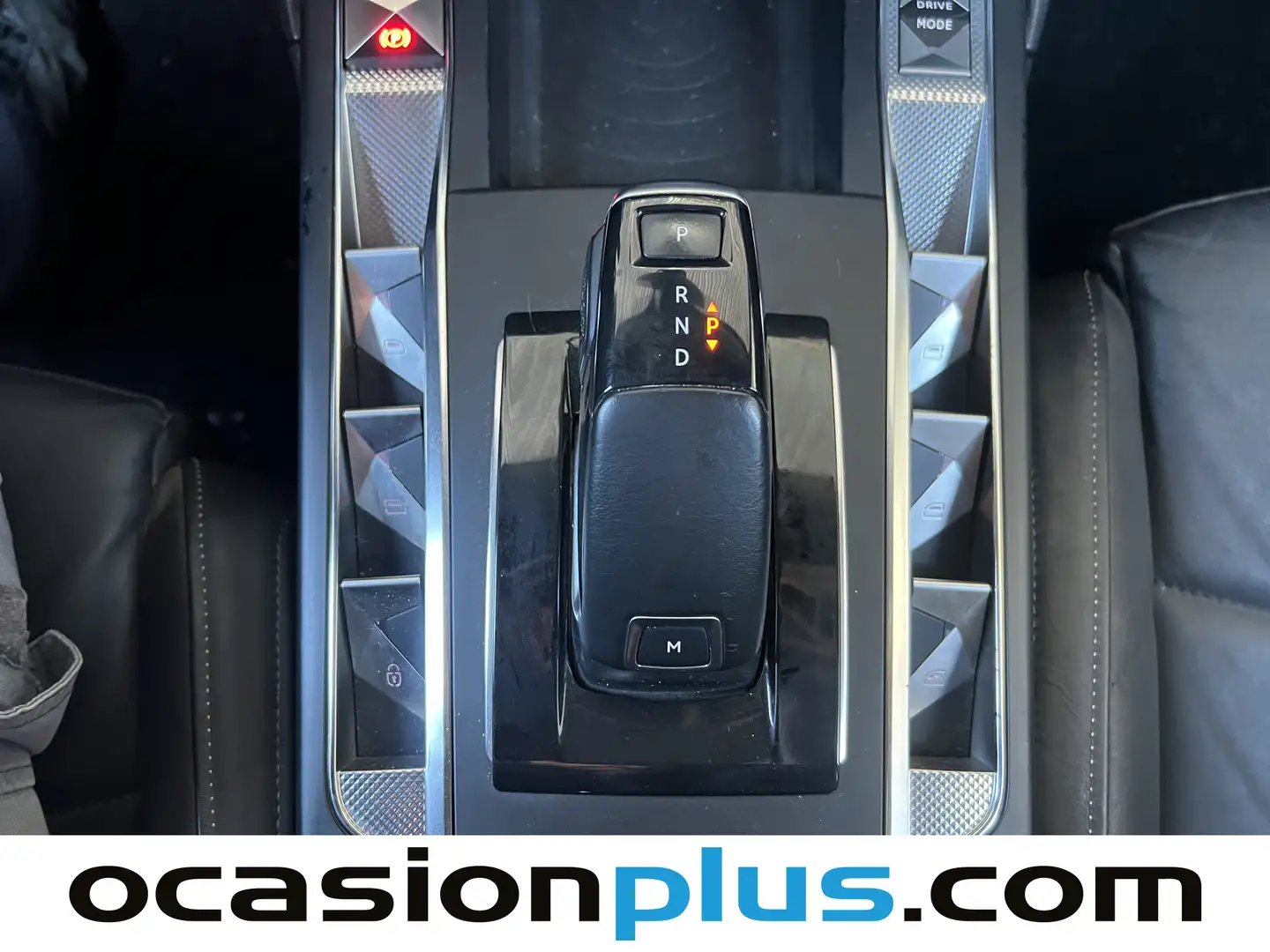 Foto DS DS 3 Crossback DS DS3 Crossback PureTech 130 Grand Chic EAT8  (130 CV)