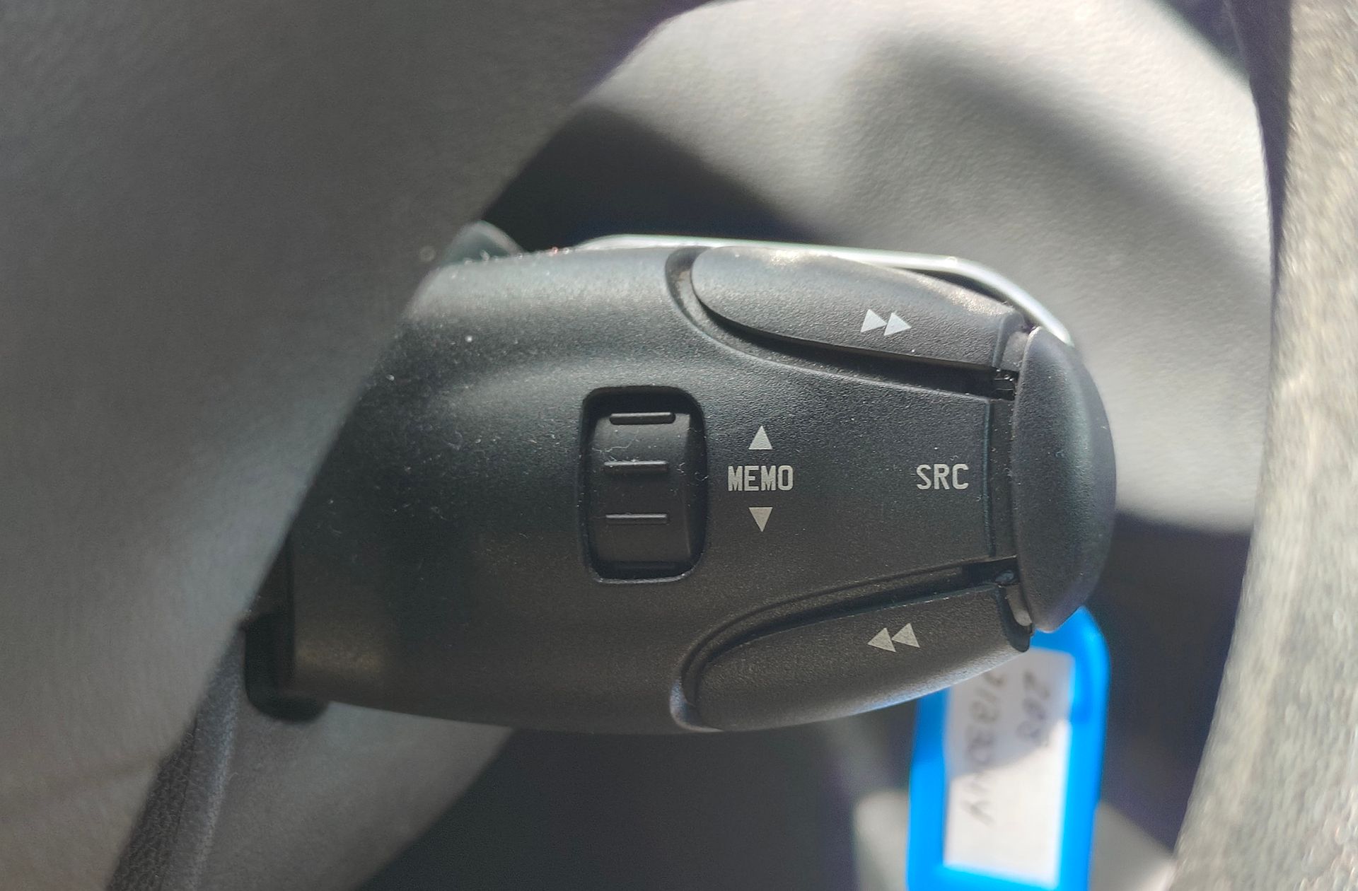 Peugeot 208 1.4 HDi Access - foto 21