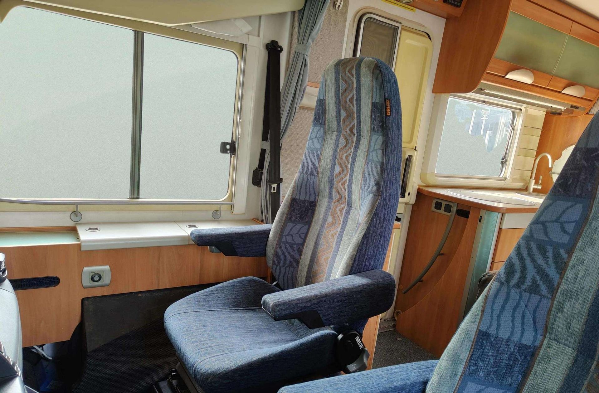 Hymer B 694 2.8D 4 plazas - foto 42