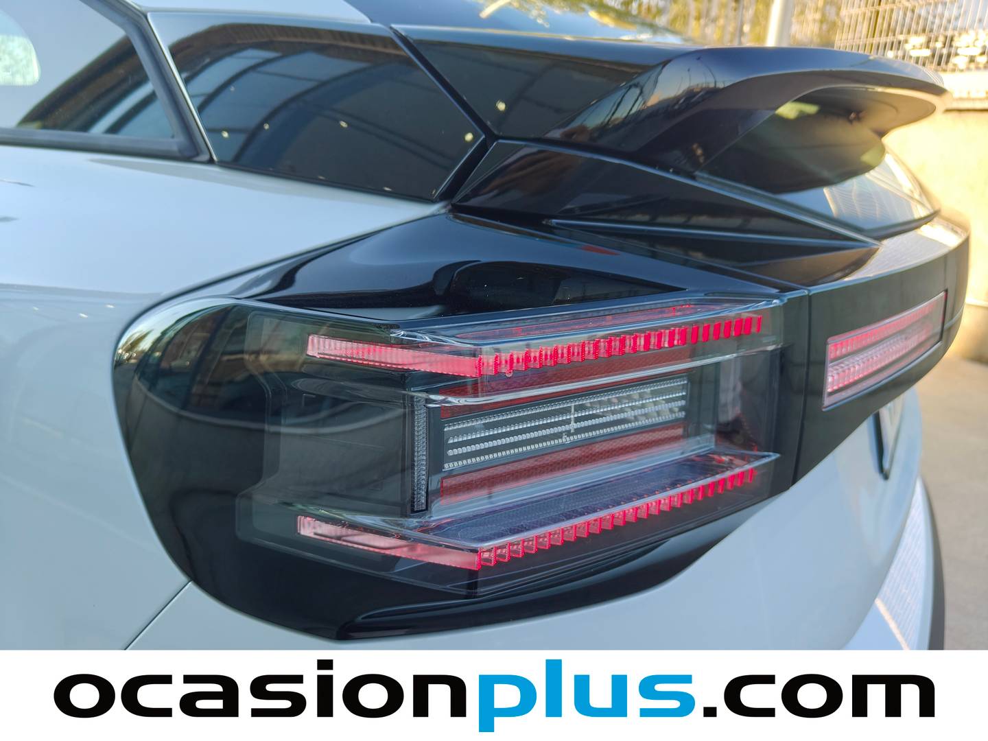 Accesorios del Citroën C4 Citroën C4 Hybrid 145 Business Edition e-DCS6 (145 CV)