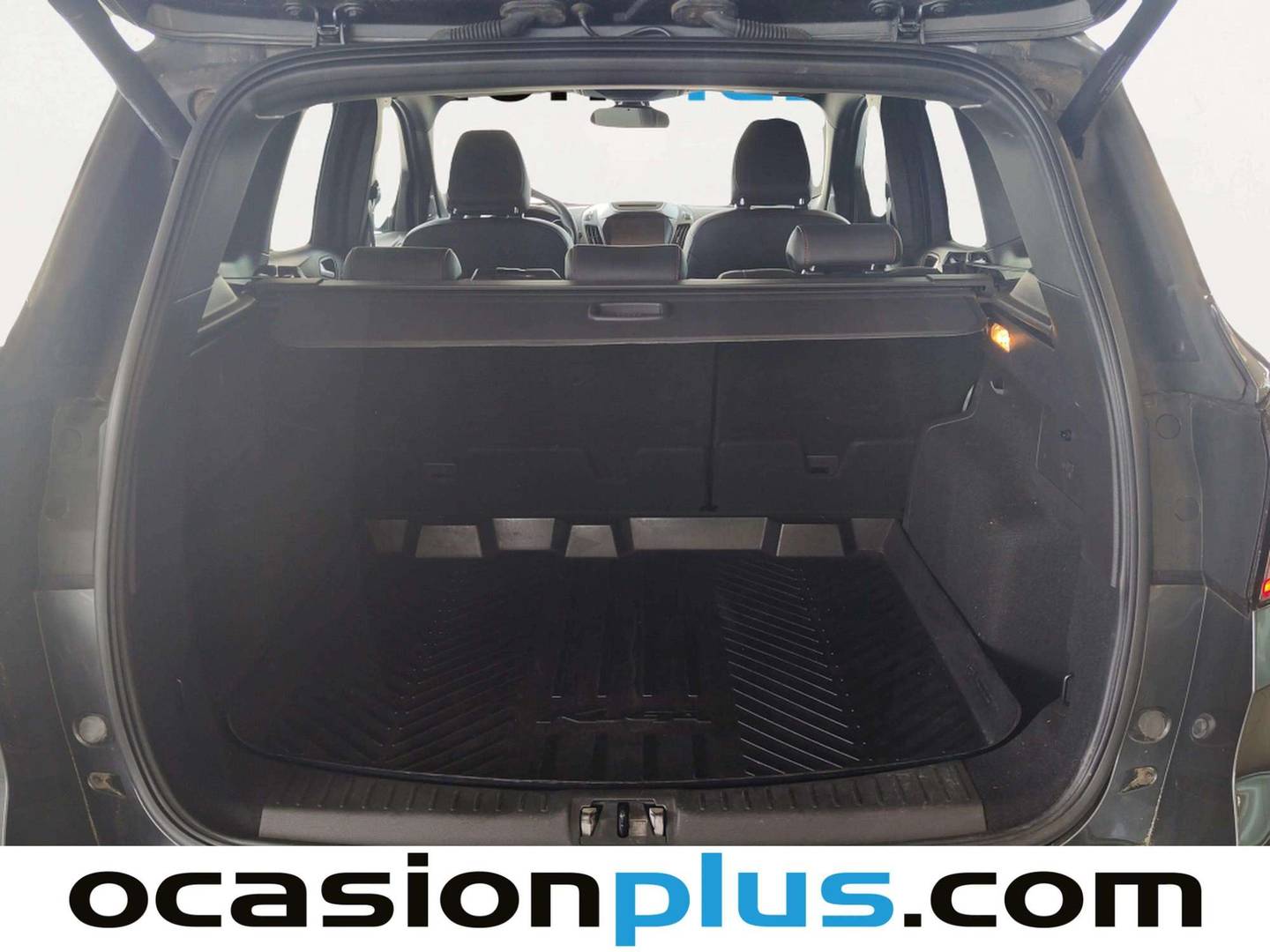 Fotos maletero Ford Kuga Ford Kuga 1.5 EcoBoost ST-Line Limited Edition 4x2 (150 CV)