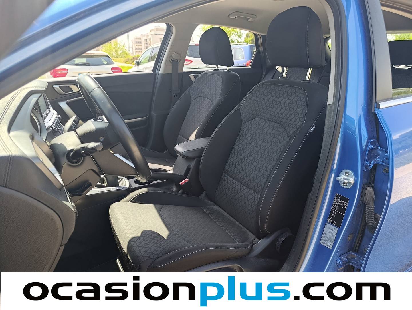 Foto asientos delanteros KIA Ceed KIA Ceed 1.4 CVVT Drive (100 CV)