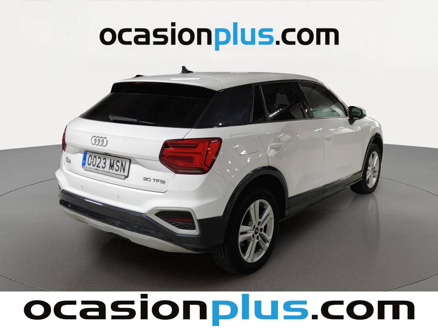 Foto trasera Audi Q2 Audi Q2 Advanced 30 TFSI (116 CV) derecha