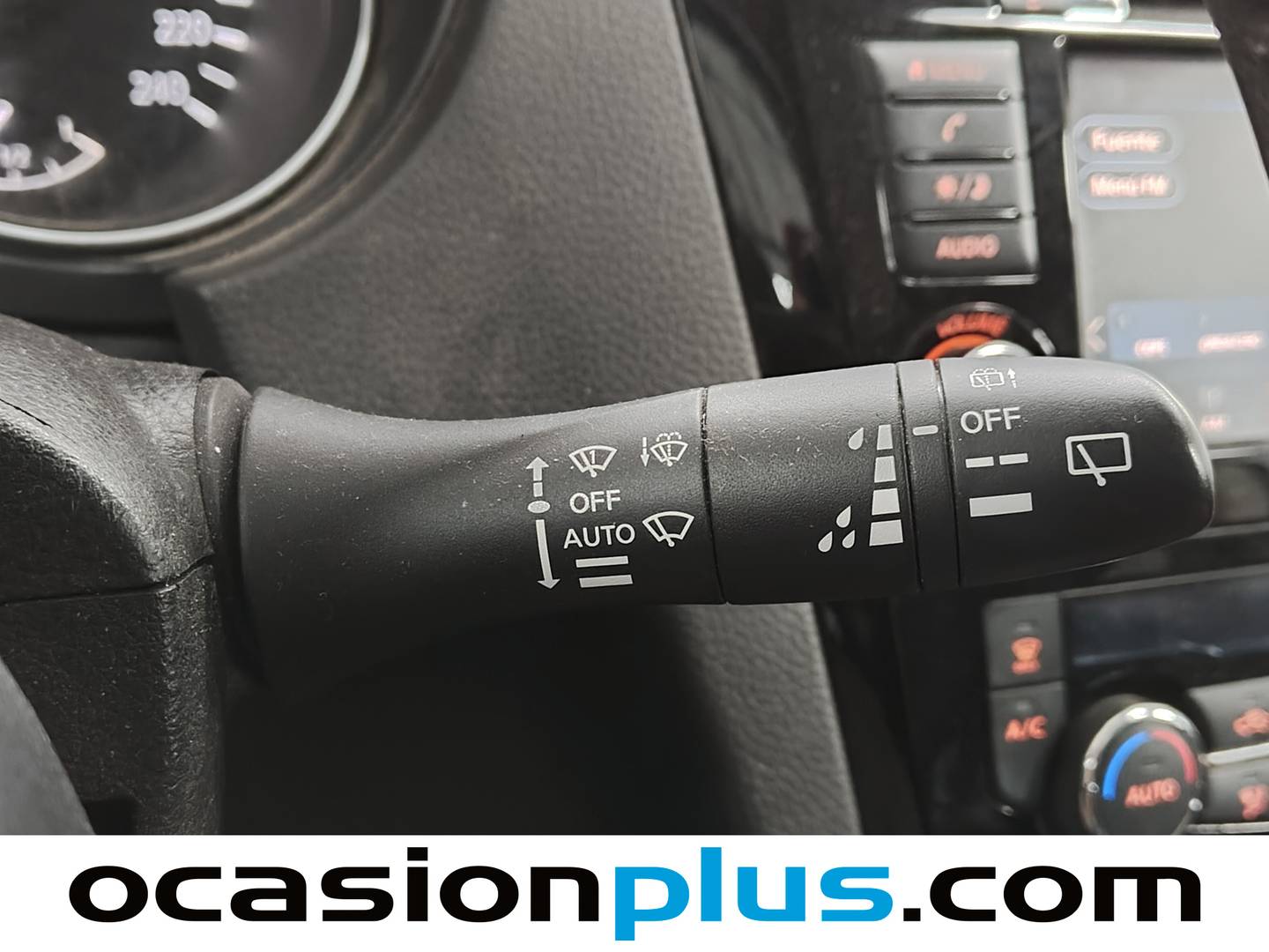 Acabados Nissan QASHQAI Nissan Qashqai DIG-T 140 Acenta 4x2 (140 CV)