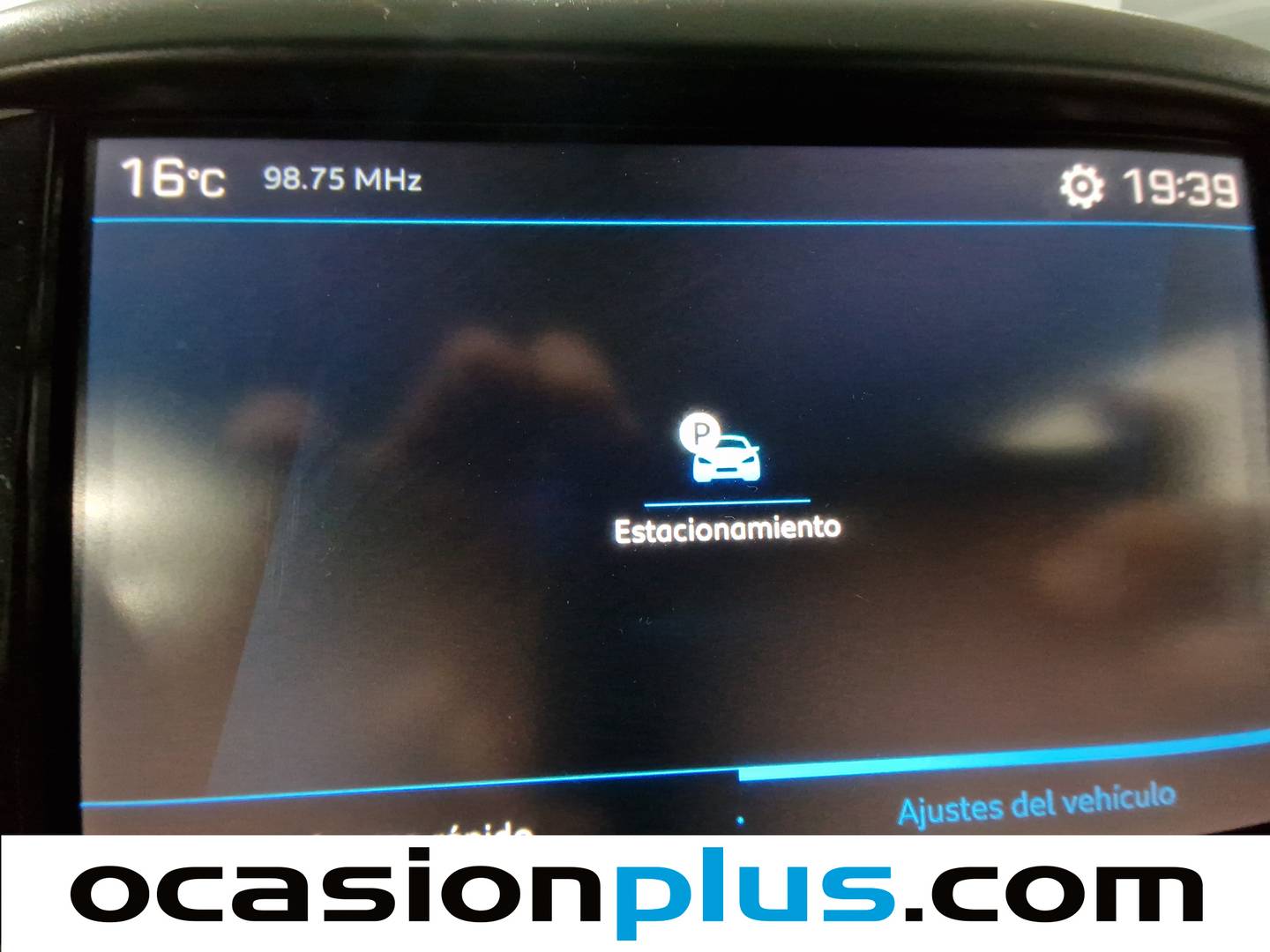 Foto Peugeot 2008 Peugeot 2008 BlueHDi 100 Signature  (100 CV)