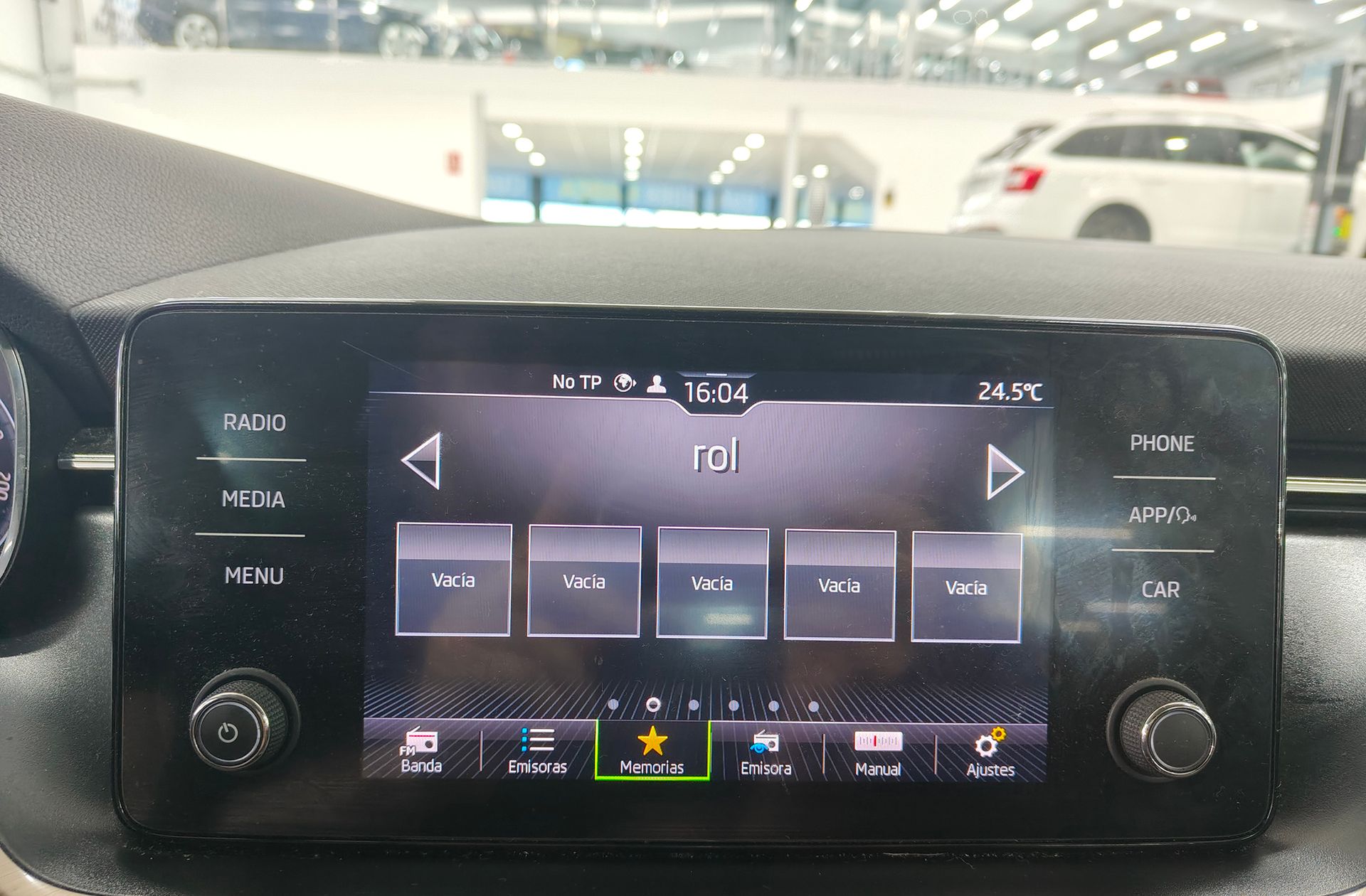 Škoda Kamiq 1.0 TSI Style - foto 31