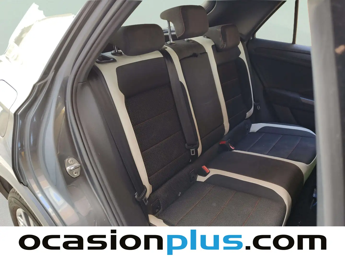 Foto Volkswagen T-Roc Volkswagen T-Roc Sport 1.6 TDI (115 CV)