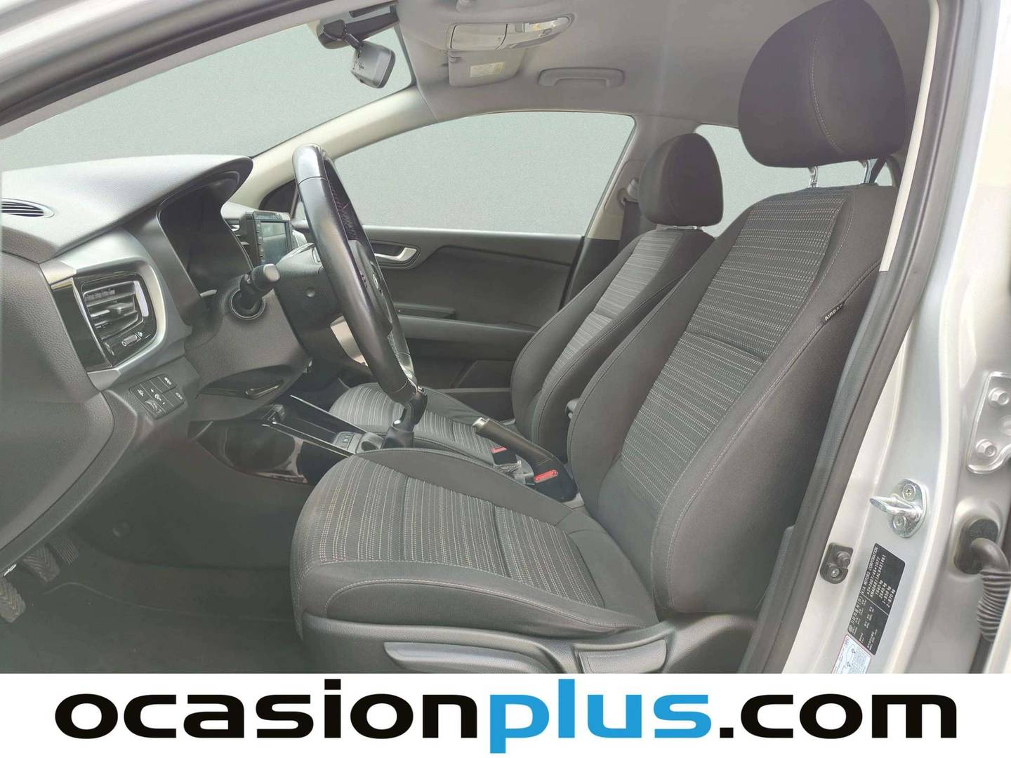 Foto asientos delanteros KIA Stonic KIA Stonic 1.0 T-GDi Drive (100 CV)