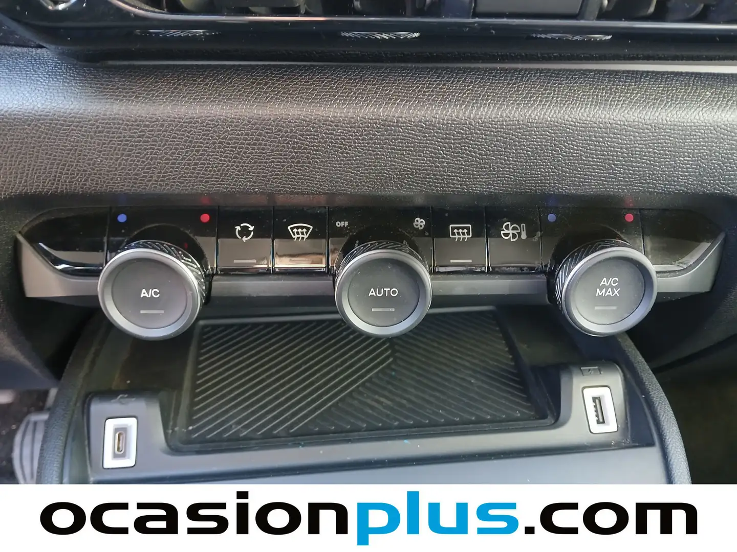 Foto Citroën C4 Citroen C4 PureTech 130 S&S Shine (130 CV)