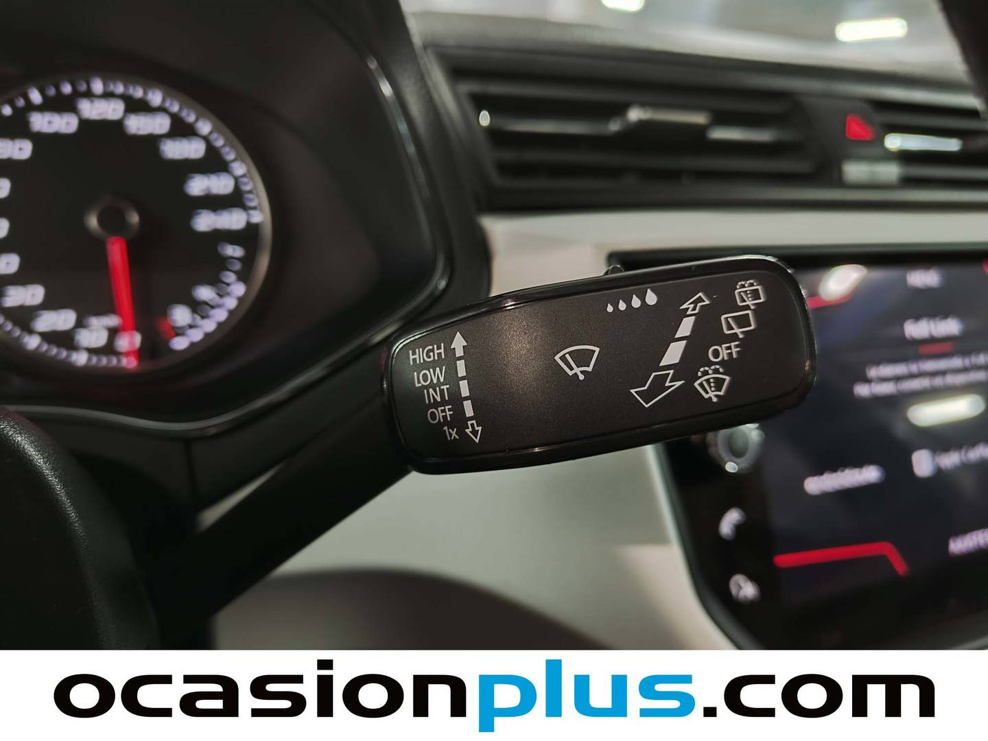 Foto Seat Arona SEAT Arona 1.0 TSI Ecomotive S&S Xcellence DSG (115 CV)