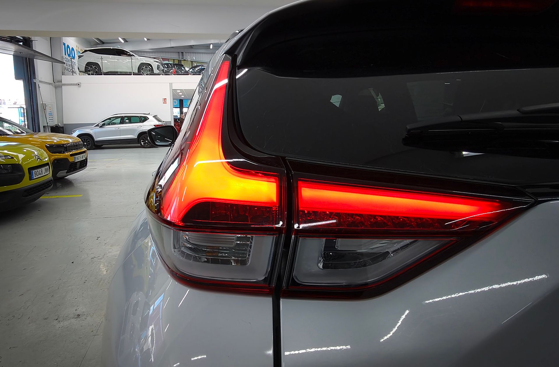 Mitsubishi Eclipse Cross 2.4 PHEV Kaiteki 4WD - foto 15