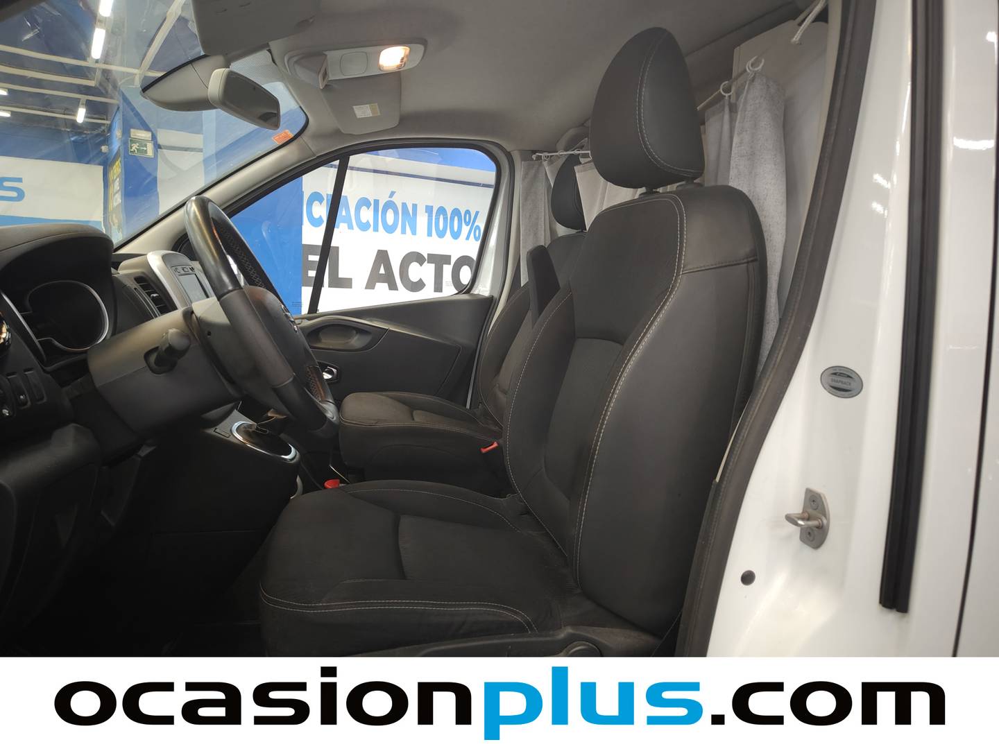 Foto asientos delanteros Nissan NV300 Nissan NV300 Combi 2.0 dCi L1H1 1T Premium (120 CV) Camperizada 2 Plazas
