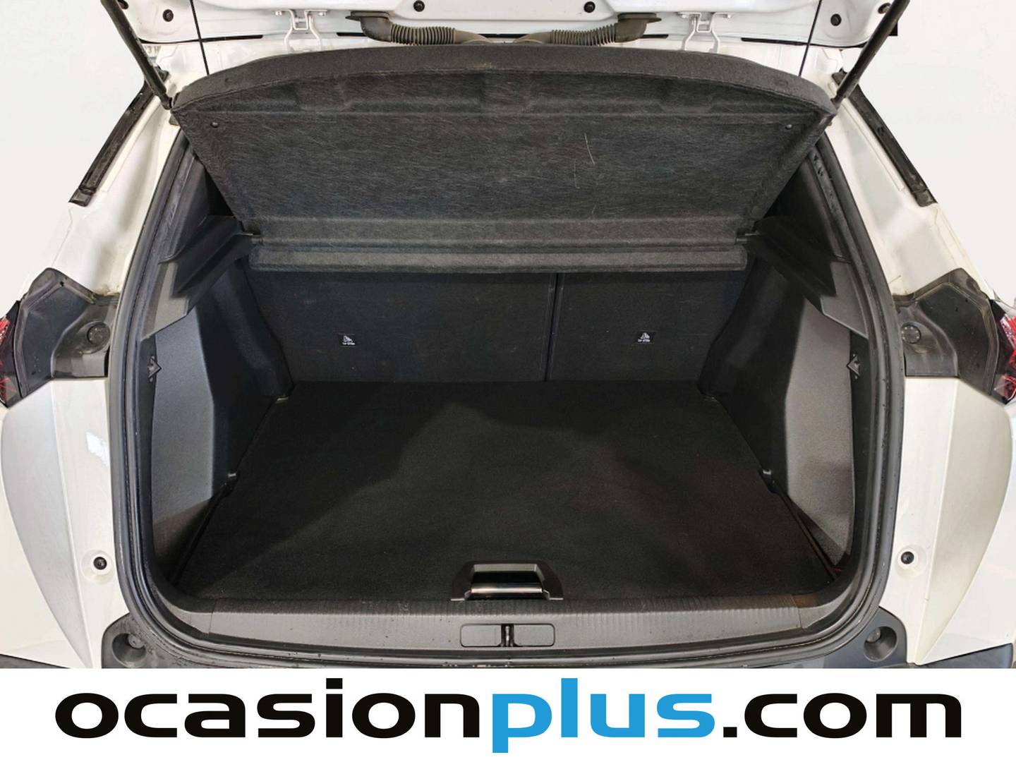 Fotos maletero Peugeot 2008 Peugeot 2008 PureTech 130 S&S Allure Pack (130 CV)