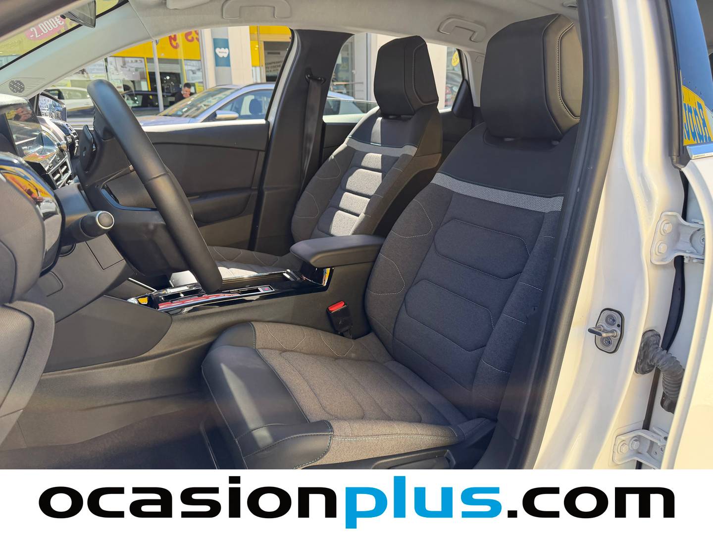 Foto asientos delanteros Citroën C4 Citroen C4 BlueHDi 130 S&S Feel Pack EAT8 (130 CV)