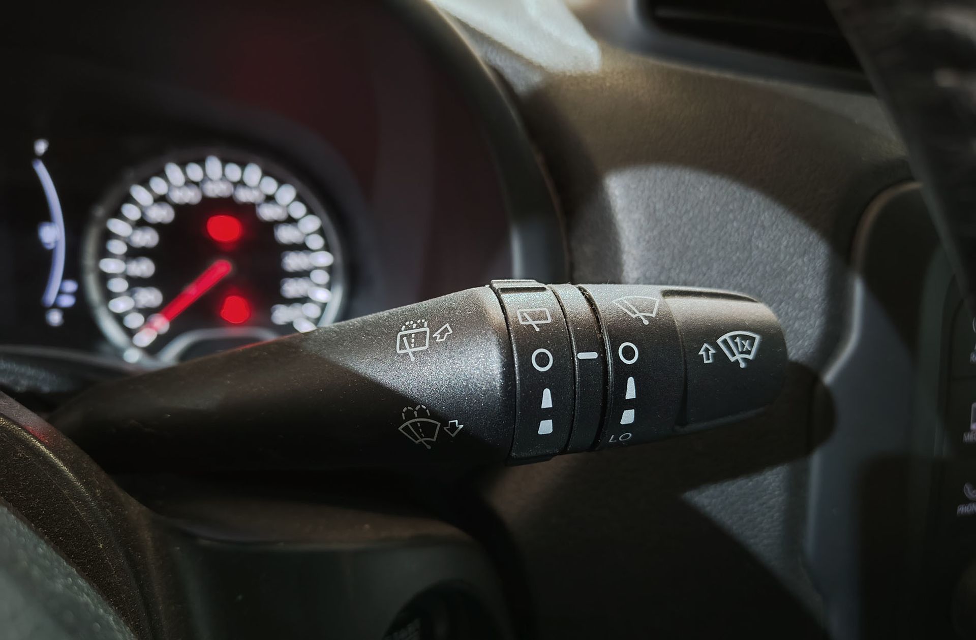 Jeep Renegade 1.4 MultiAir Longitude 4x2 - foto 24