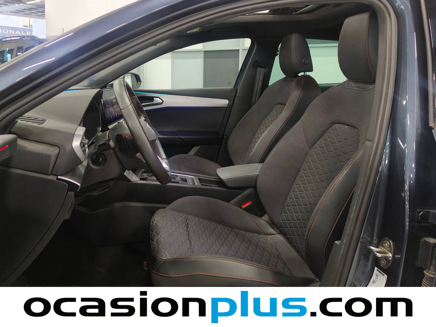 Foto asientos delanteros Seat León Seat León 1.4 e-Hybrid S&S FR Go XL DSG (204 CV)