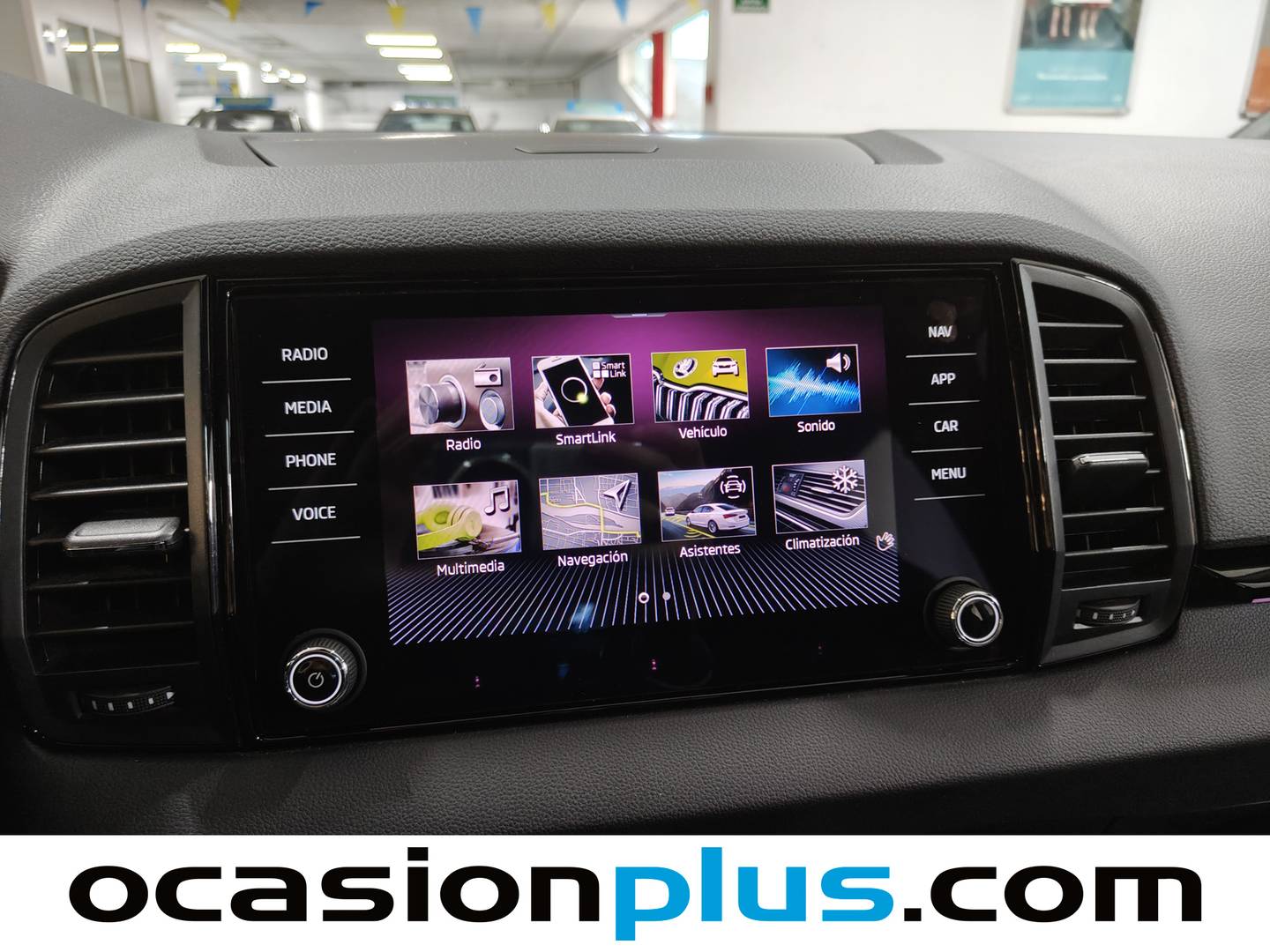 Foto Skoda Karoq Skoda Karoq 1.5 TSI ACT Sportline DSG (150 CV)