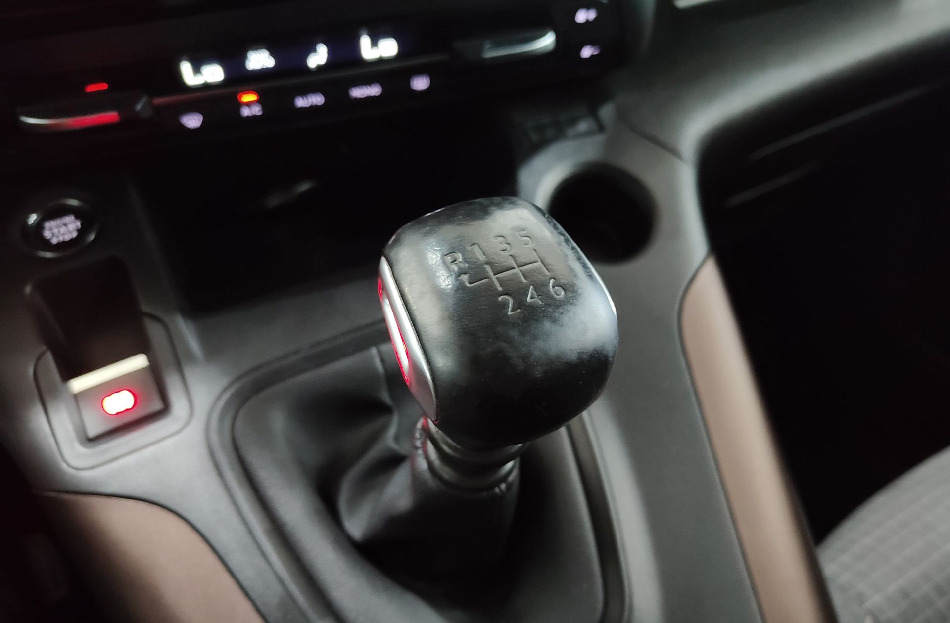 Peugeot Rifter BlueHDi 130 GT Long 7 plazas - foto 6
