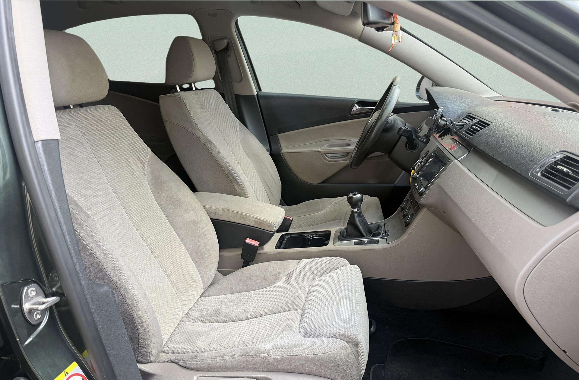 Volkswagen Passat Advance 1.9 TDI - foto 15