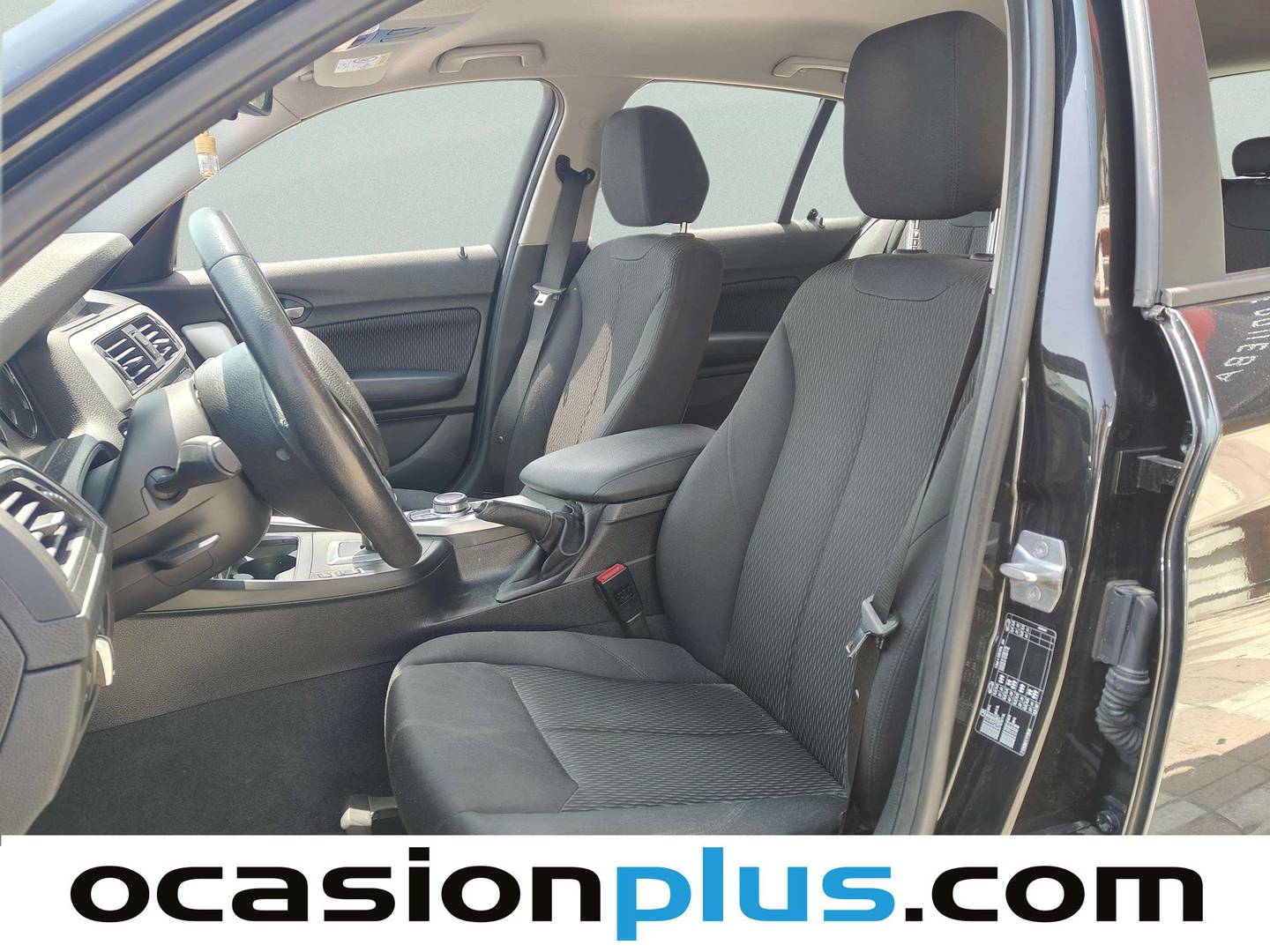 Foto asientos delanteros BMW Serie 1 BMW Serie 1 118d (150 CV)