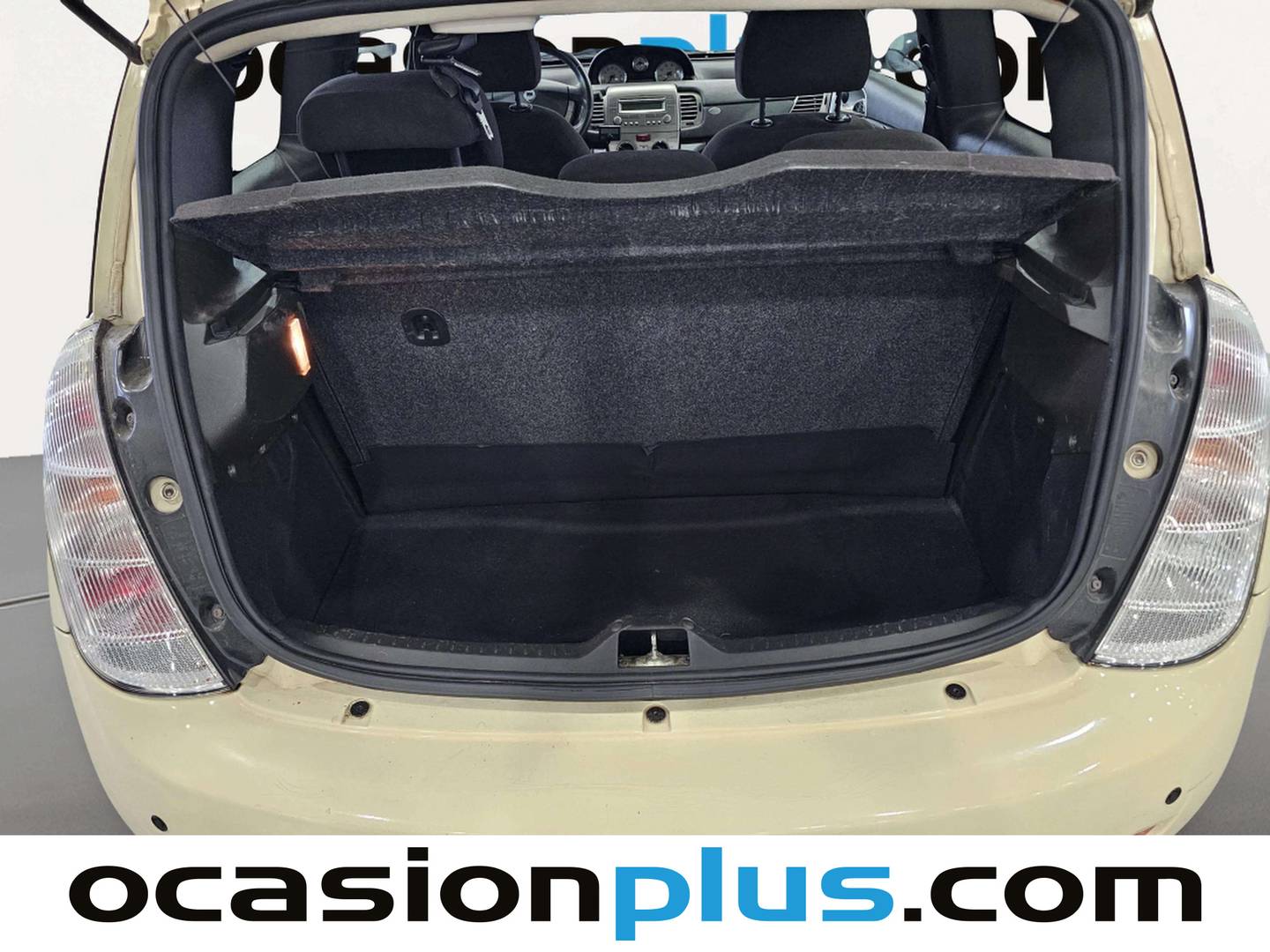 Fotos maletero Lancia Ypsilon Lancia Ypsilon 1.4 8v Platino (77 CV)