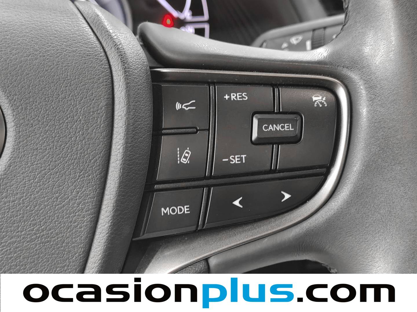 Acabados Lexus UX Lexus UX 250h Business City (184 CV)