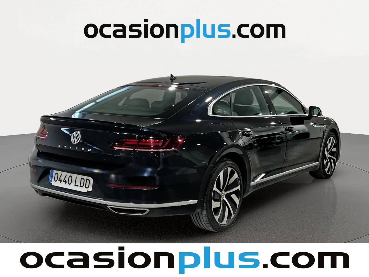 Foto trasera Volkswagen Arteon Volkswagen Arteon R-Line 2.0 TDI (150 CV) DSG derecha