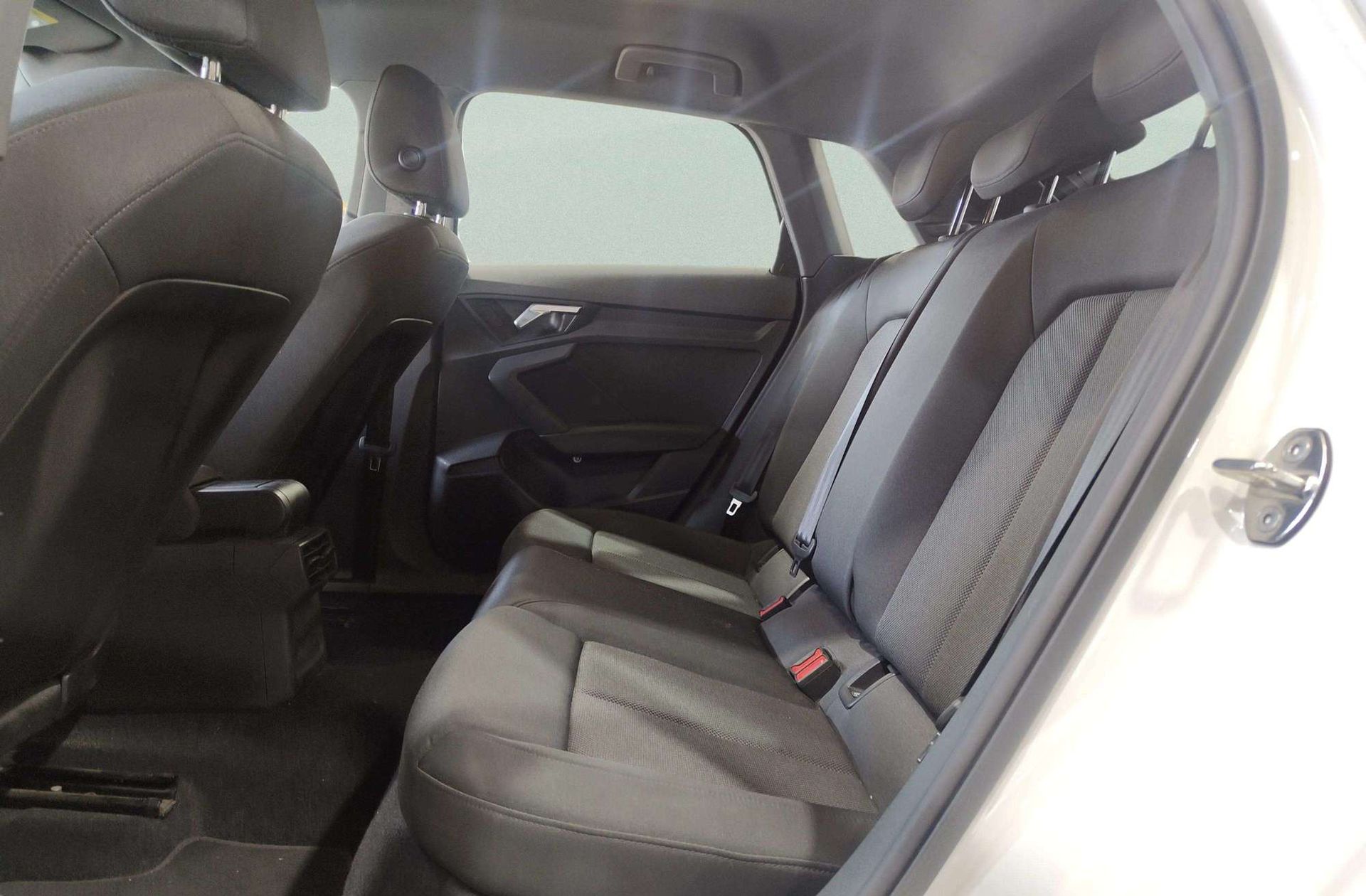 Audi A3 Sportback 35 TDI S tronic - foto 9