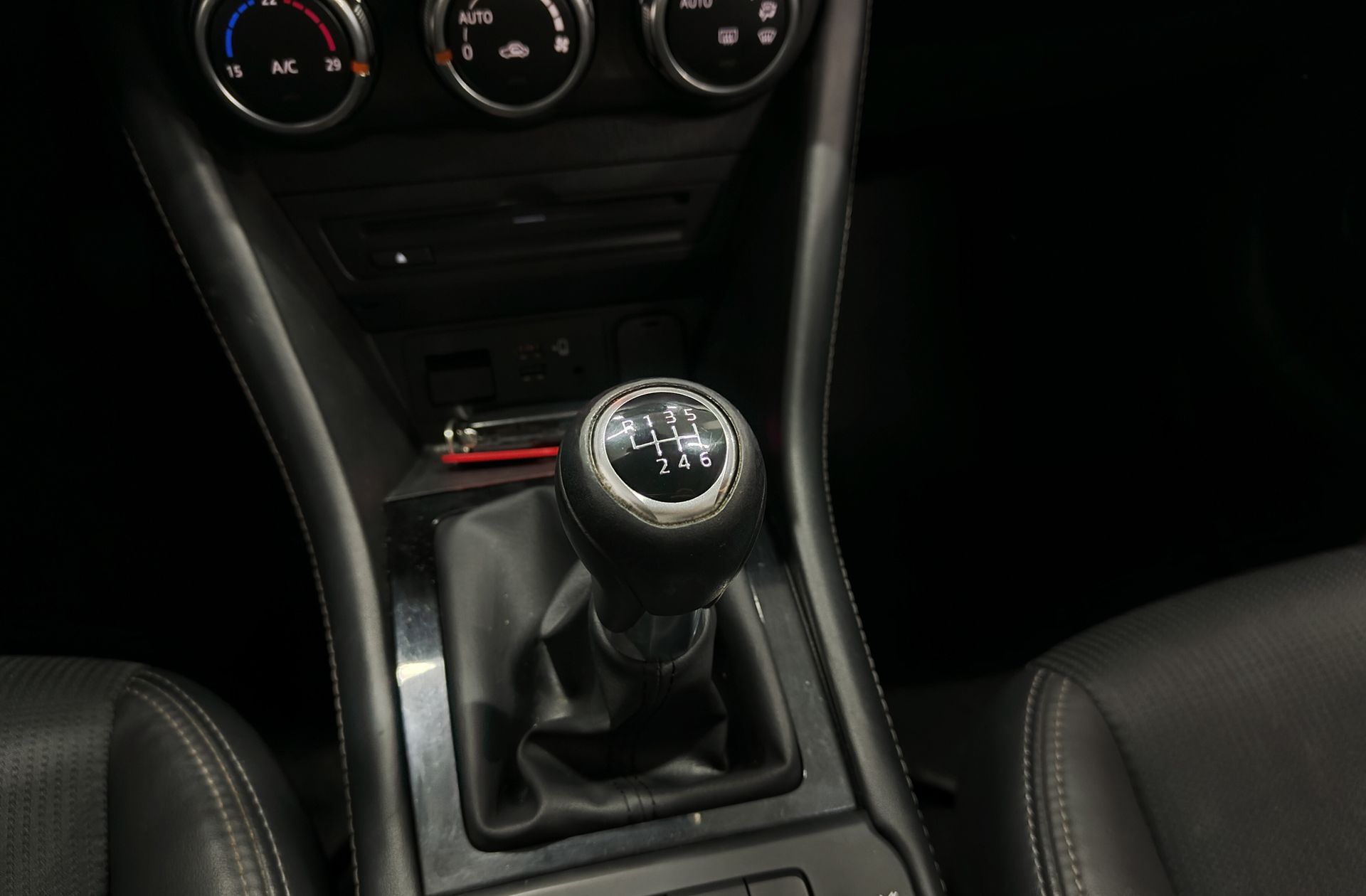 Mazda CX-3 2.0 G Zenith 2WD - foto 5