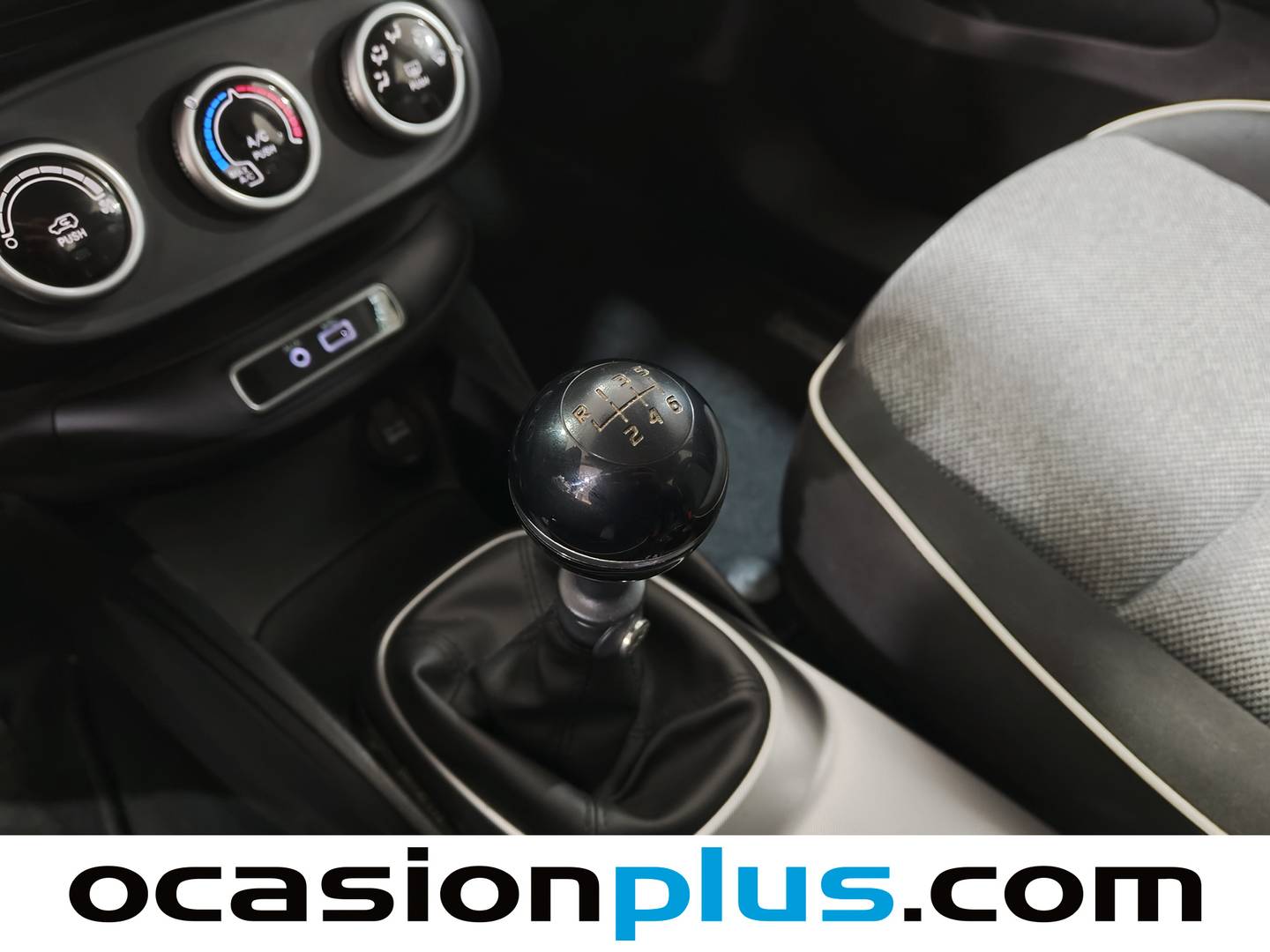 Foto Fiat 500X Fiat 500X 1.6 MultiJet Pop Star 4x2 (120 CV)