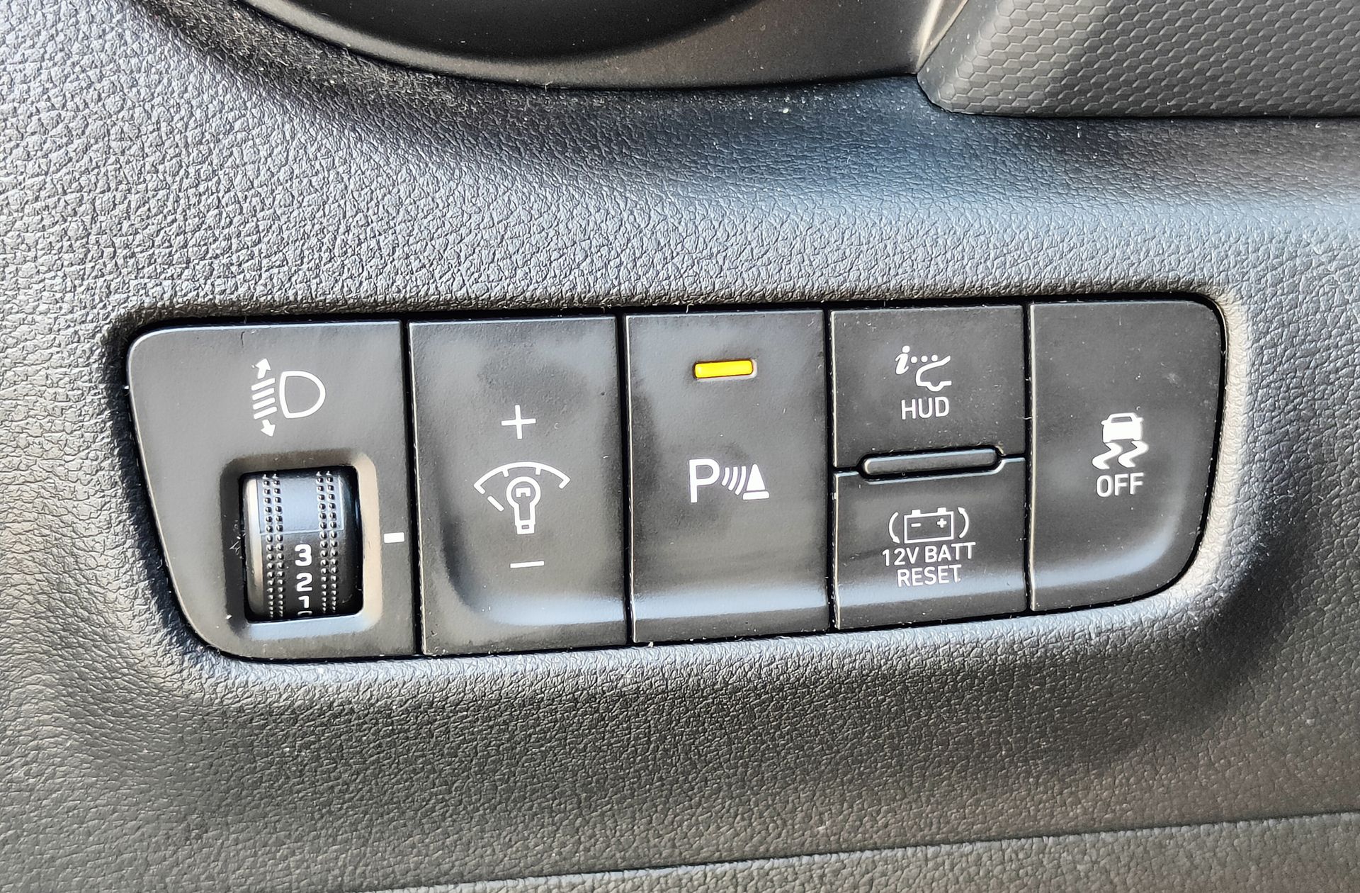 Hyundai Kona 1.6 GDI HEV Style Sky DCT - foto 27