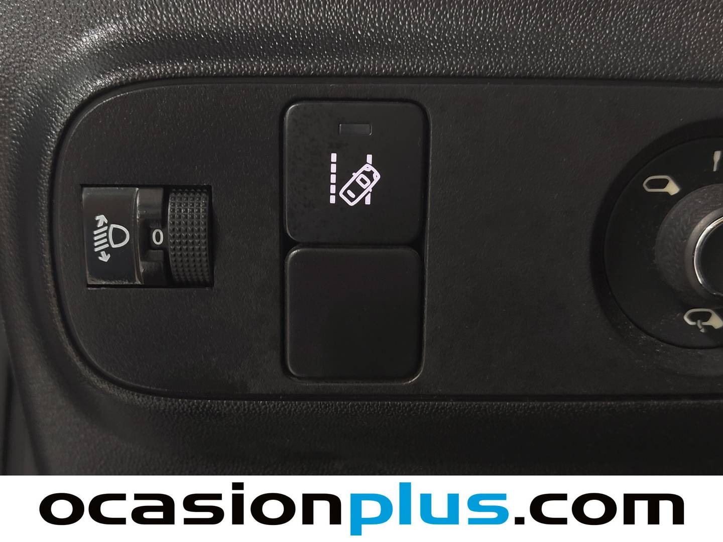 Equipamiento del Citroën C3 Citroën C3 PureTech 110 S&S Shine EAT6 (110 CV)