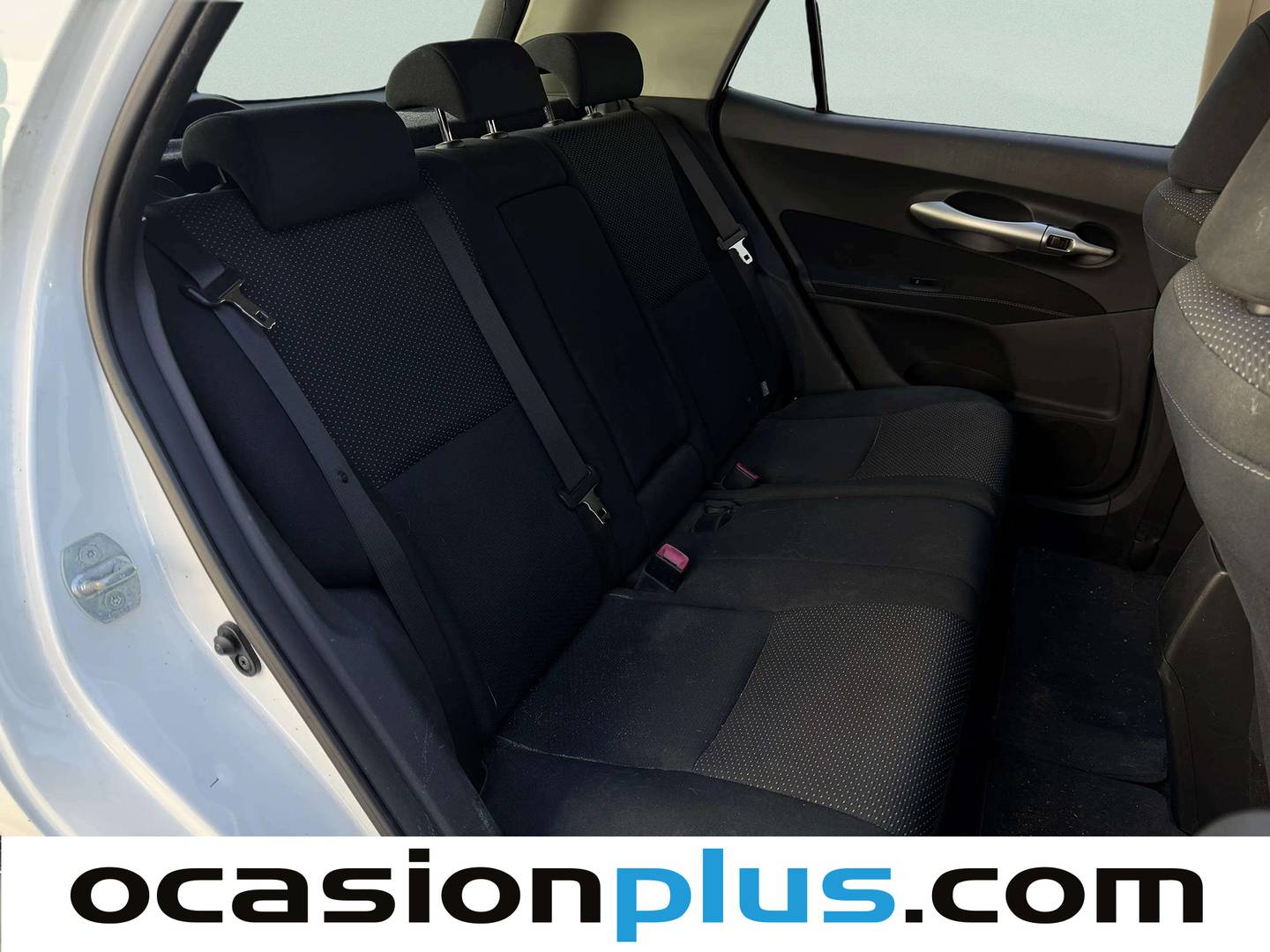 Foto asientos traseros Toyota Auris Toyota Auris 1.4 D-4D Active Eco (90 CV)