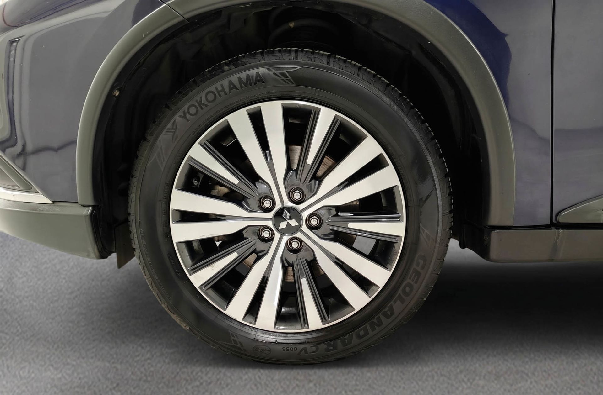 Mitsubishi Outlander 200 MPI Motion 2WD CVT 7 plazas - foto 36