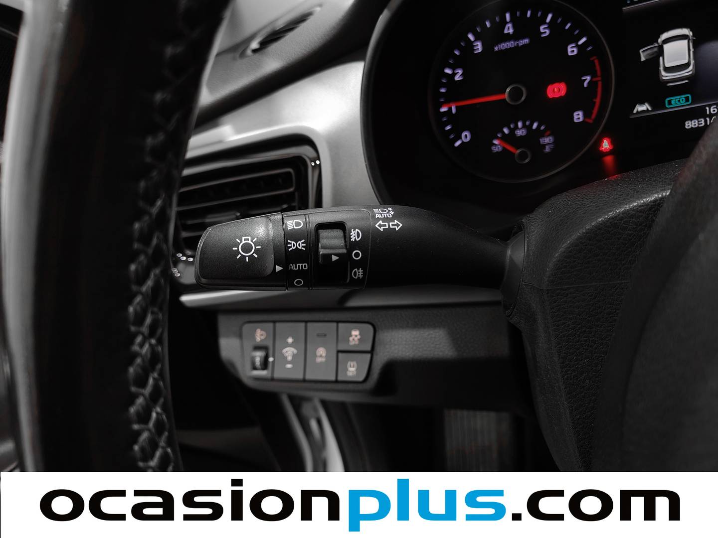 Foto KIA Stonic Kia Stonic 1.0 T-GDi MHEV Drive iMT (120 CV)