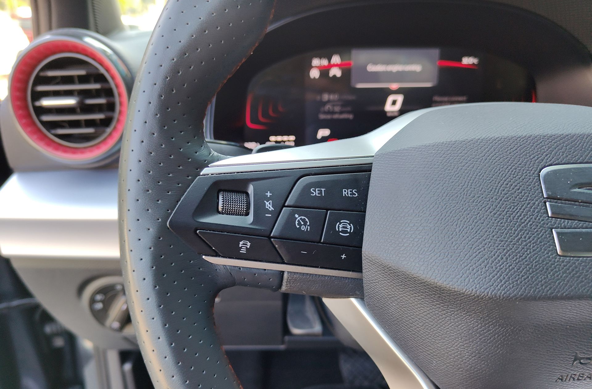 SEAT Arona 1.0 TSI FR XM DSG - foto 26