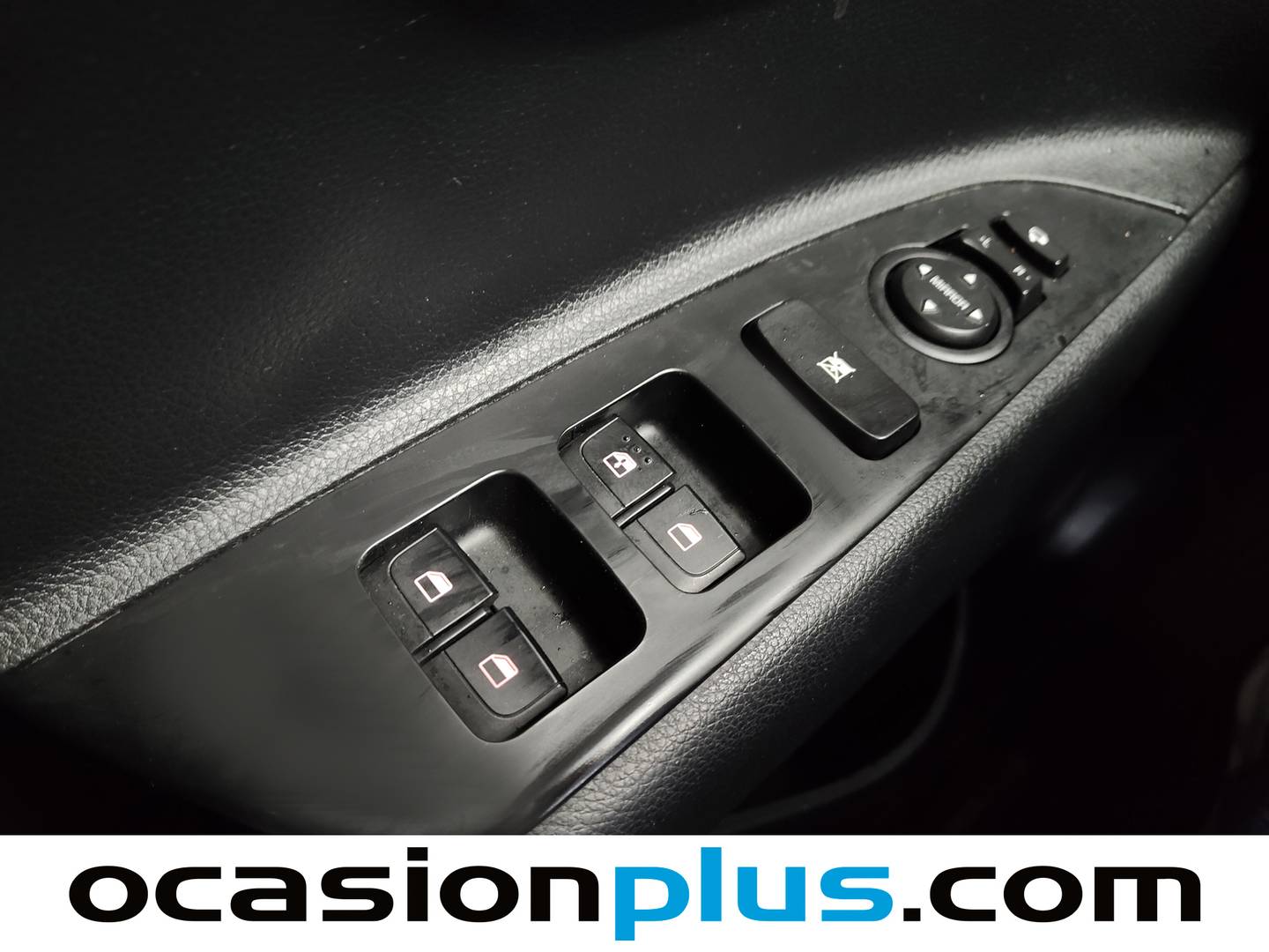 Foto KIA Stonic Kia Stonic 1.0 T-GDi MHEV Drive iMT(120 CV)