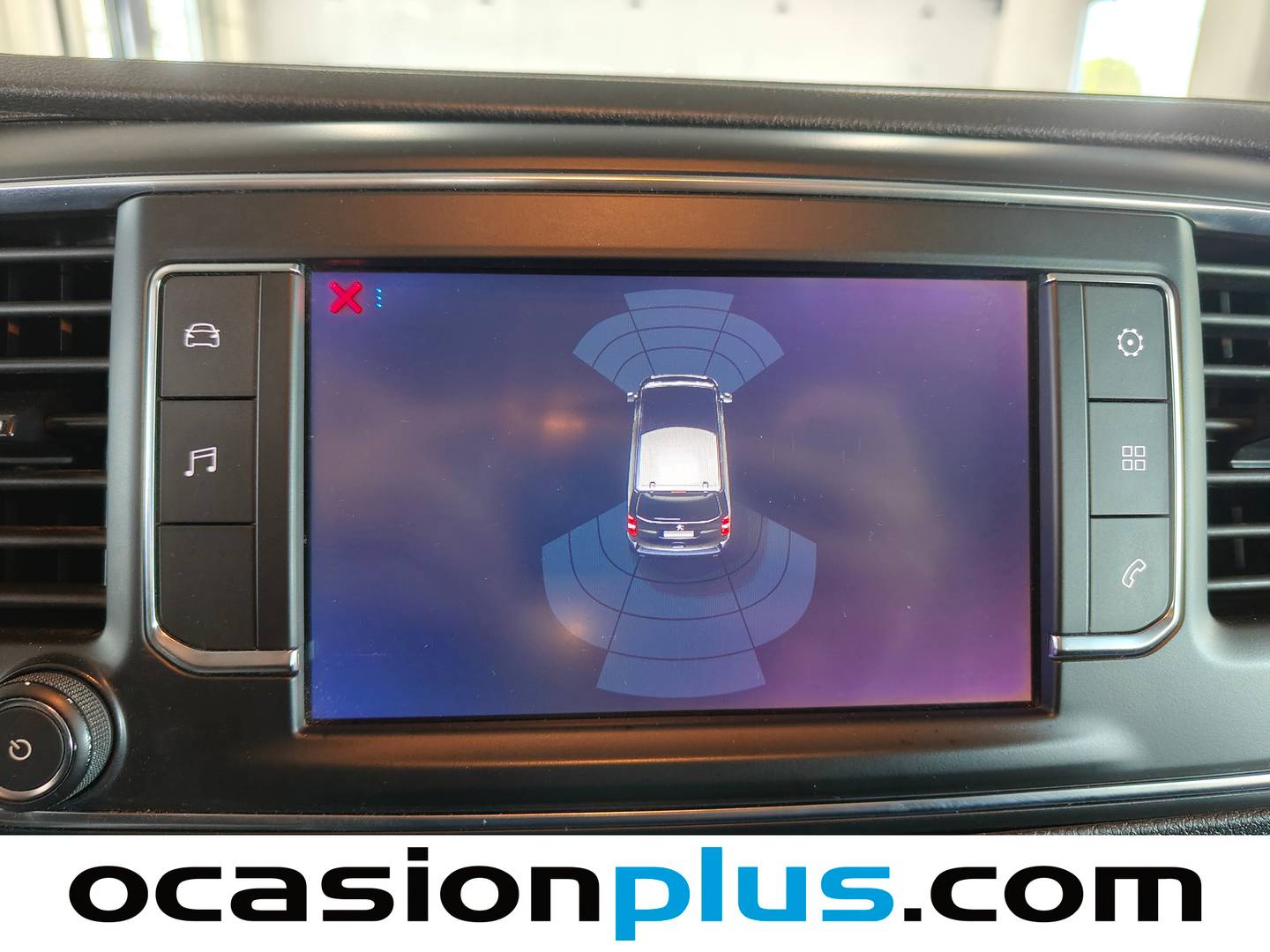 Equipamiento del Peugeot Traveller Peugeot Traveller 1.6 BlueHDi Business Standard (115 CV) 8 Plazas
