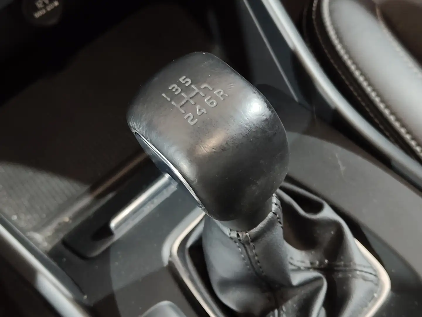 Foto Volvo XC40 Volvo XC40 D3 Business Plus (150 CV)