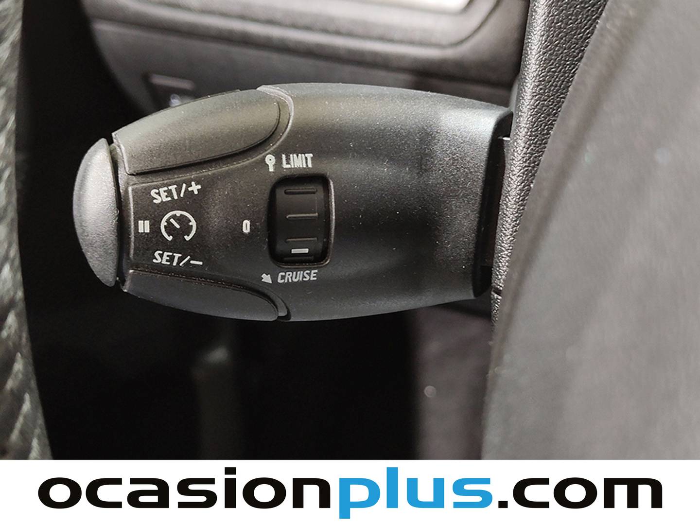 Foto Peugeot 208 Peugeot 208 BlueHDi 100 S&S Signature (99 CV)