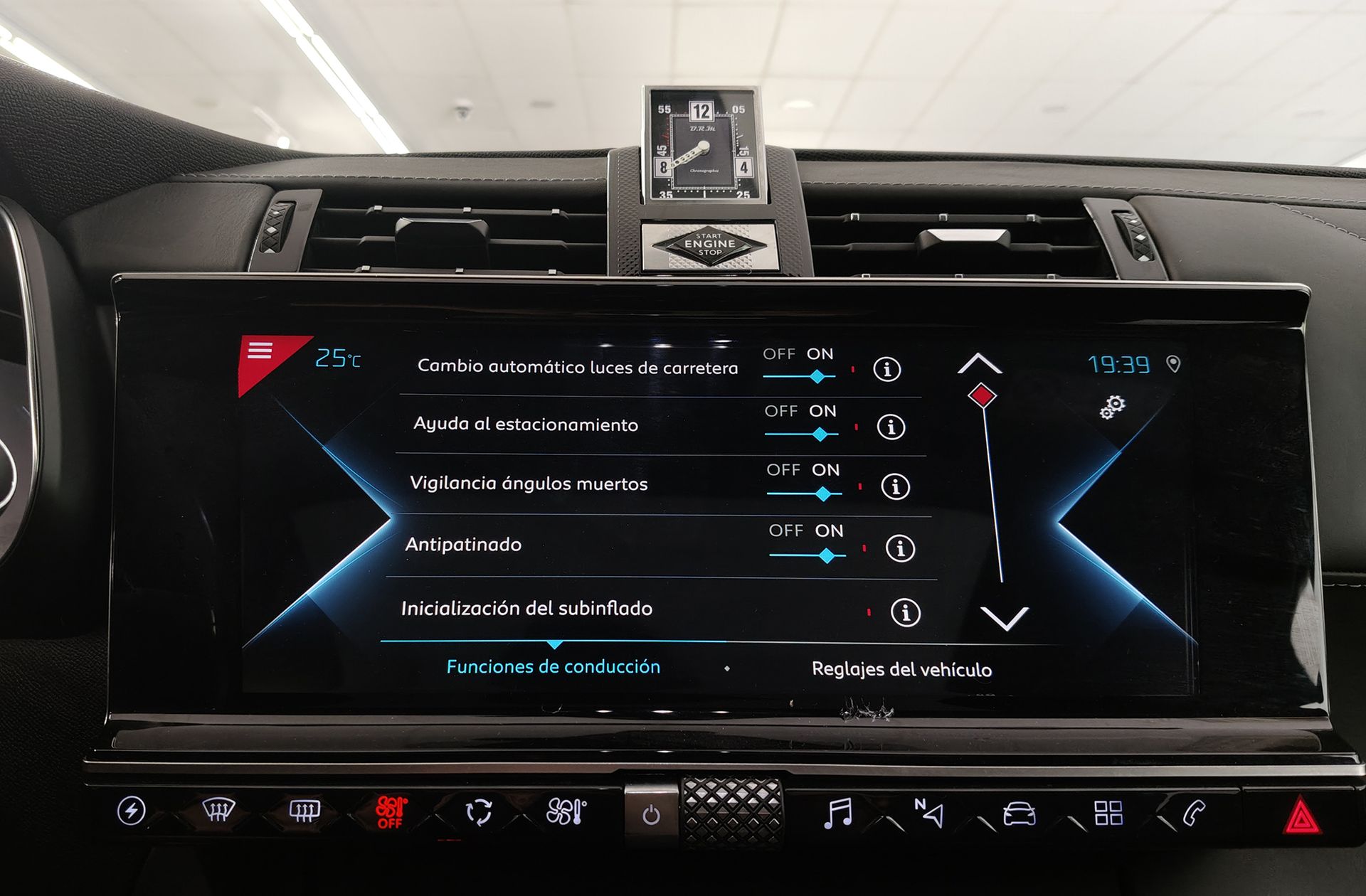 DS DS 7 Crossback E-Tense 300 Grand Chic 4WD - foto 16