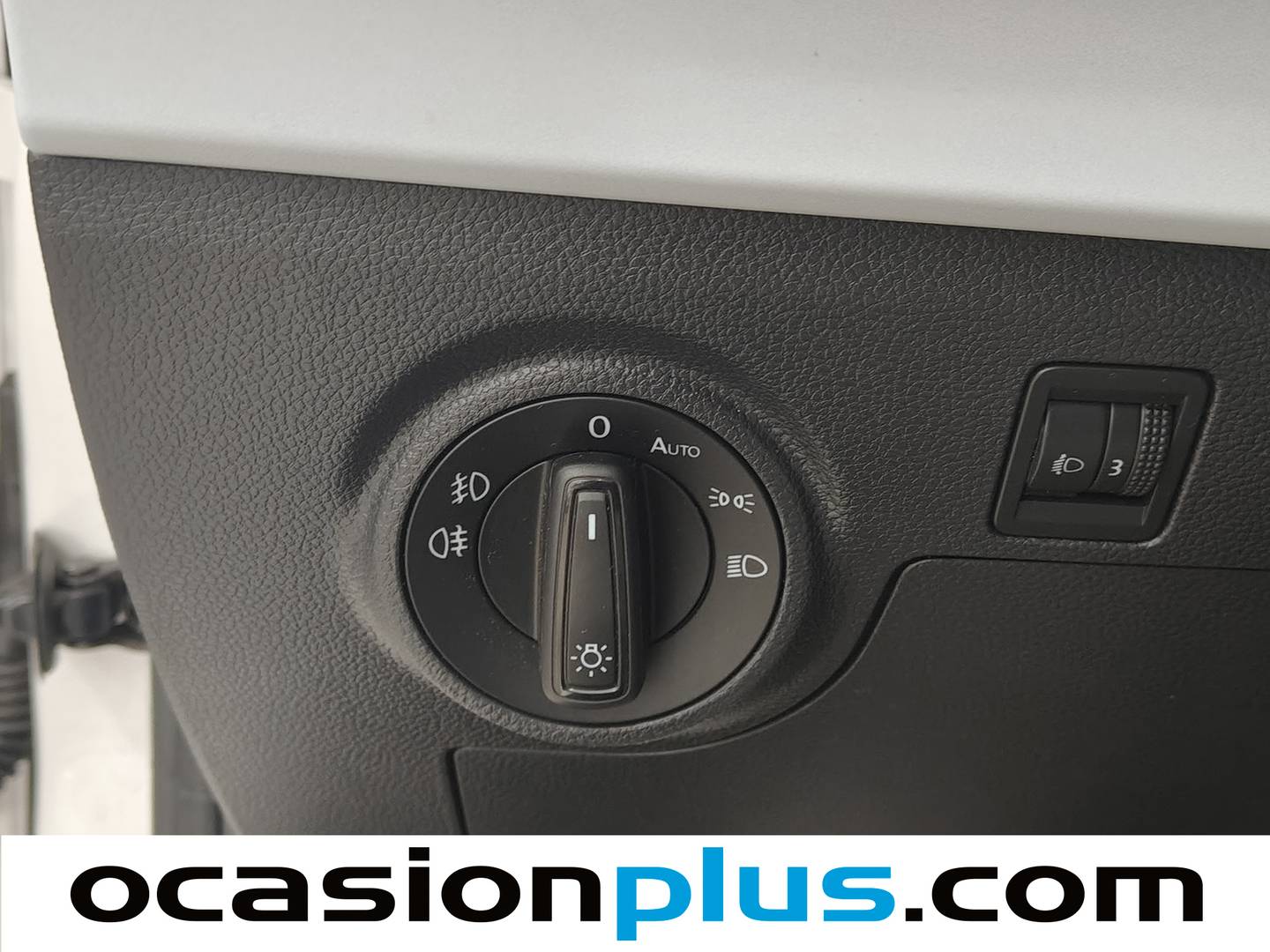 Seat Ibiza SEAT Ibiza 1.0 MPI Reference XL (80 CV) de segunda mano