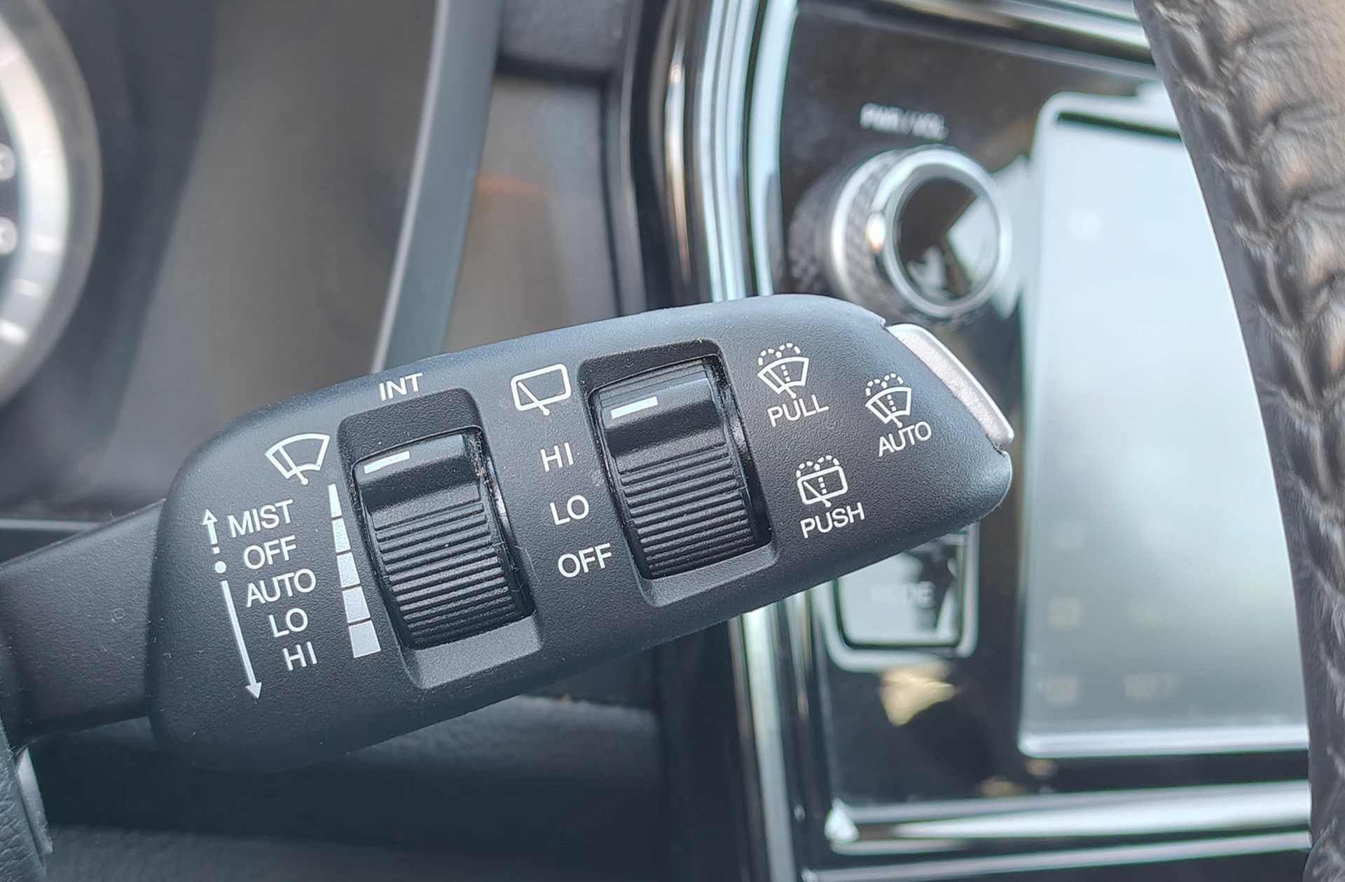 SsangYong Tivoli G12T Urban Plus - foto 29